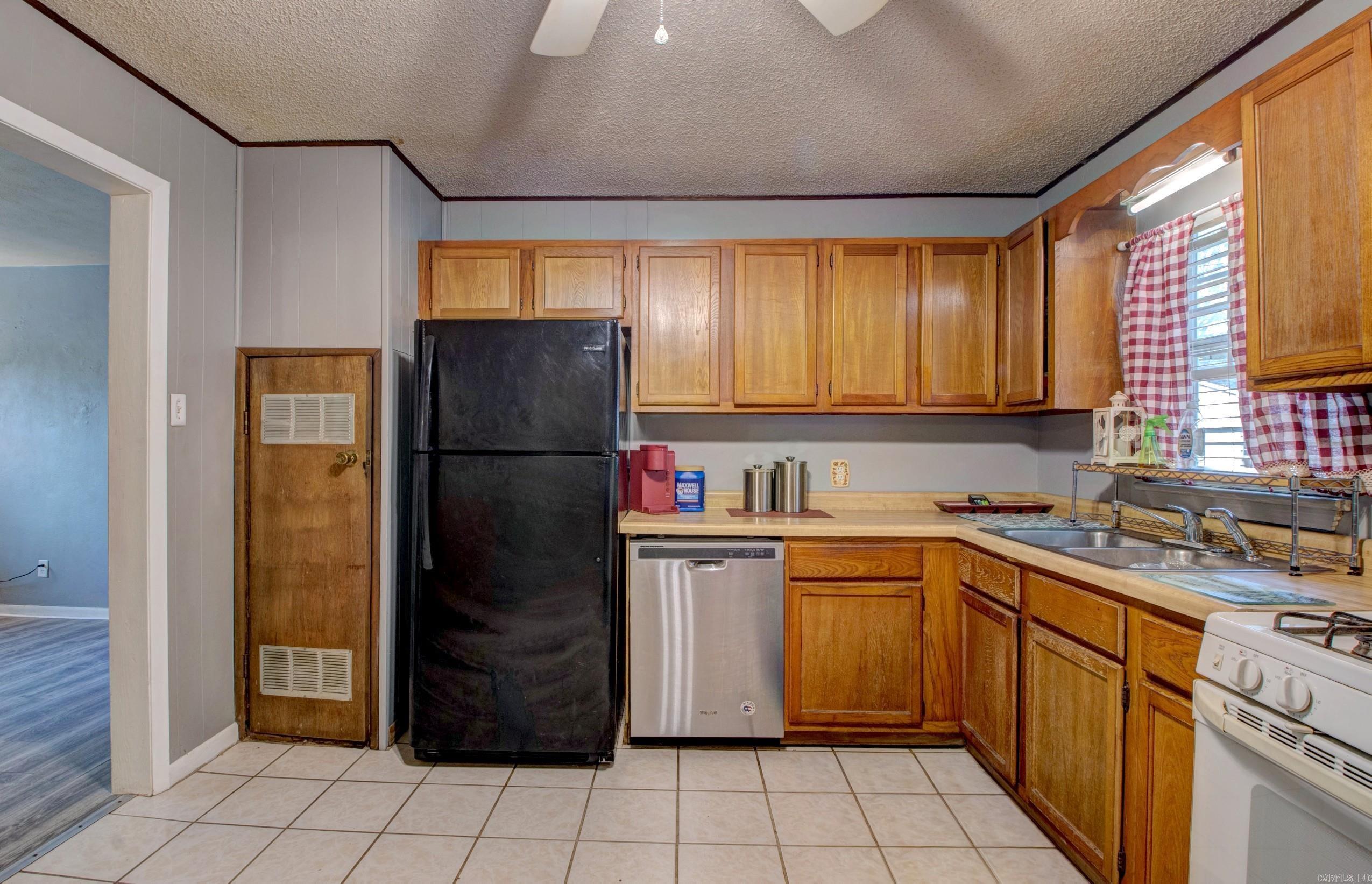 131 Saunders  North Little Rock, AR