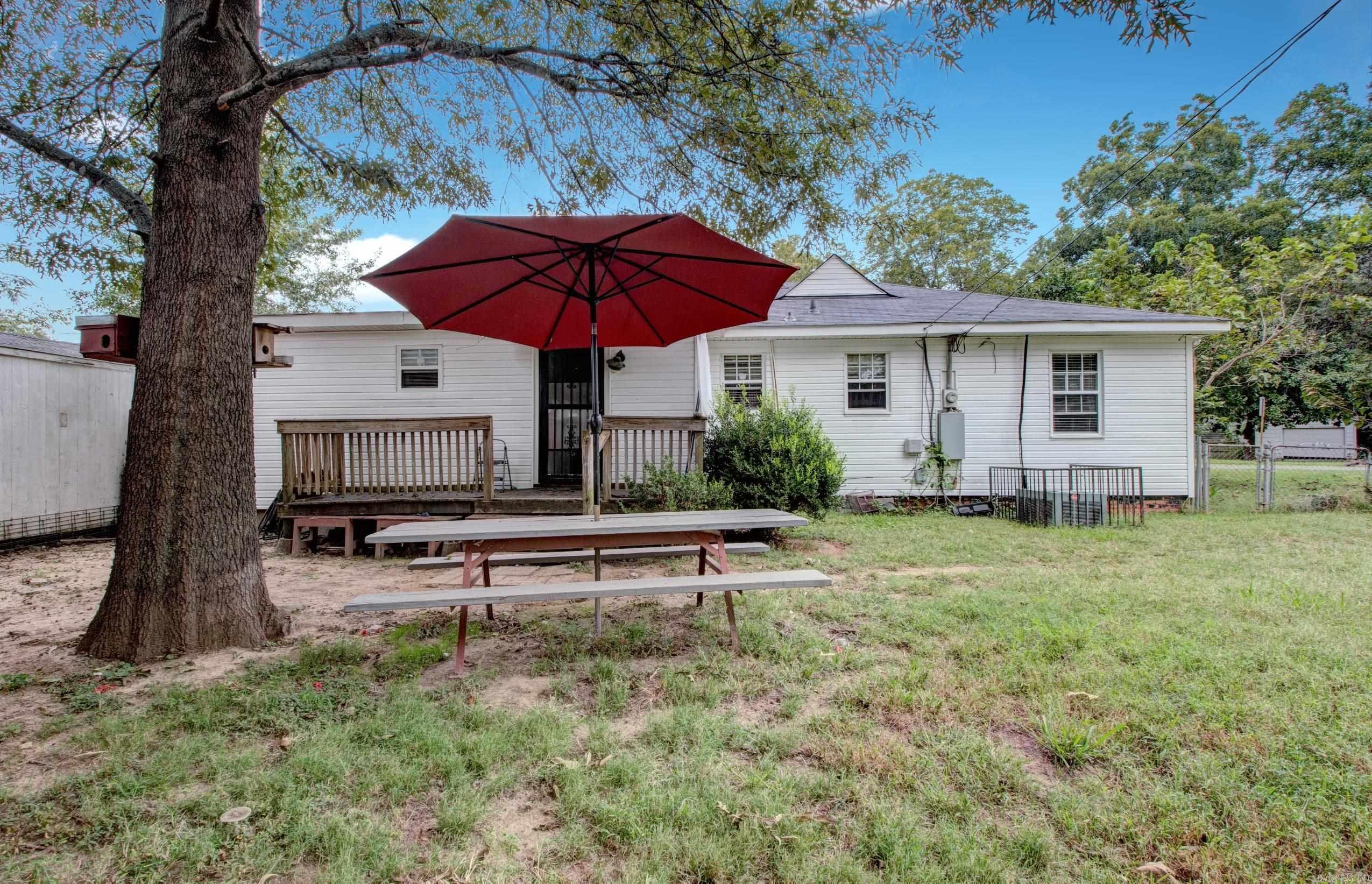 131 Saunders  North Little Rock, AR