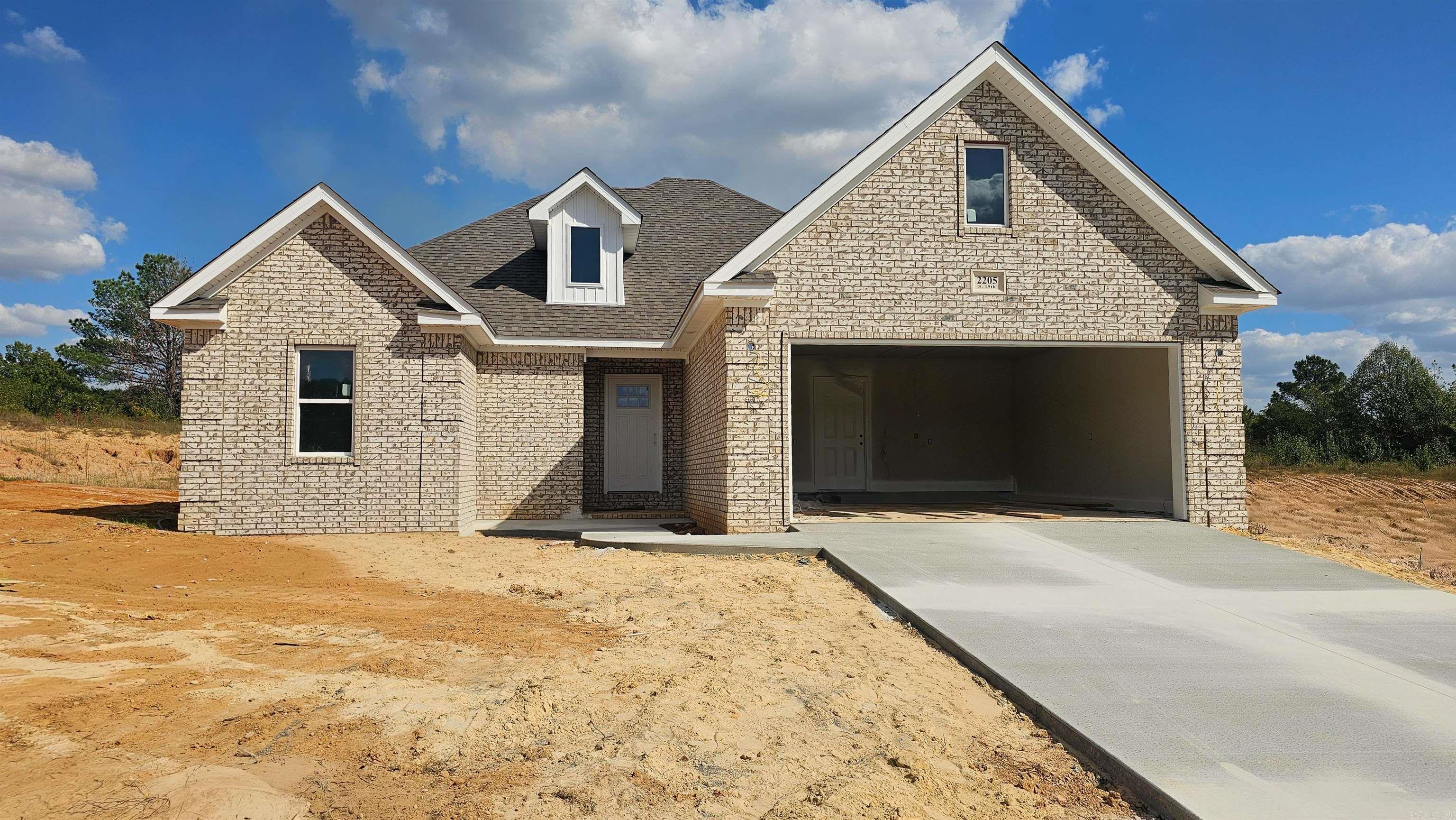 2205 S 19th  Paragould, AR