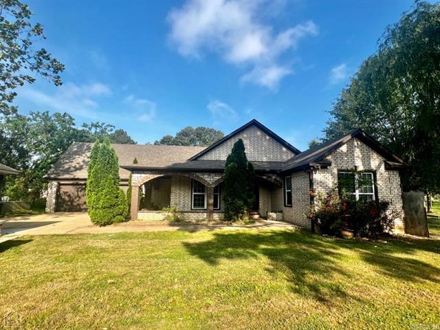 3220  Horseshoe Trails  Jonesboro, AR