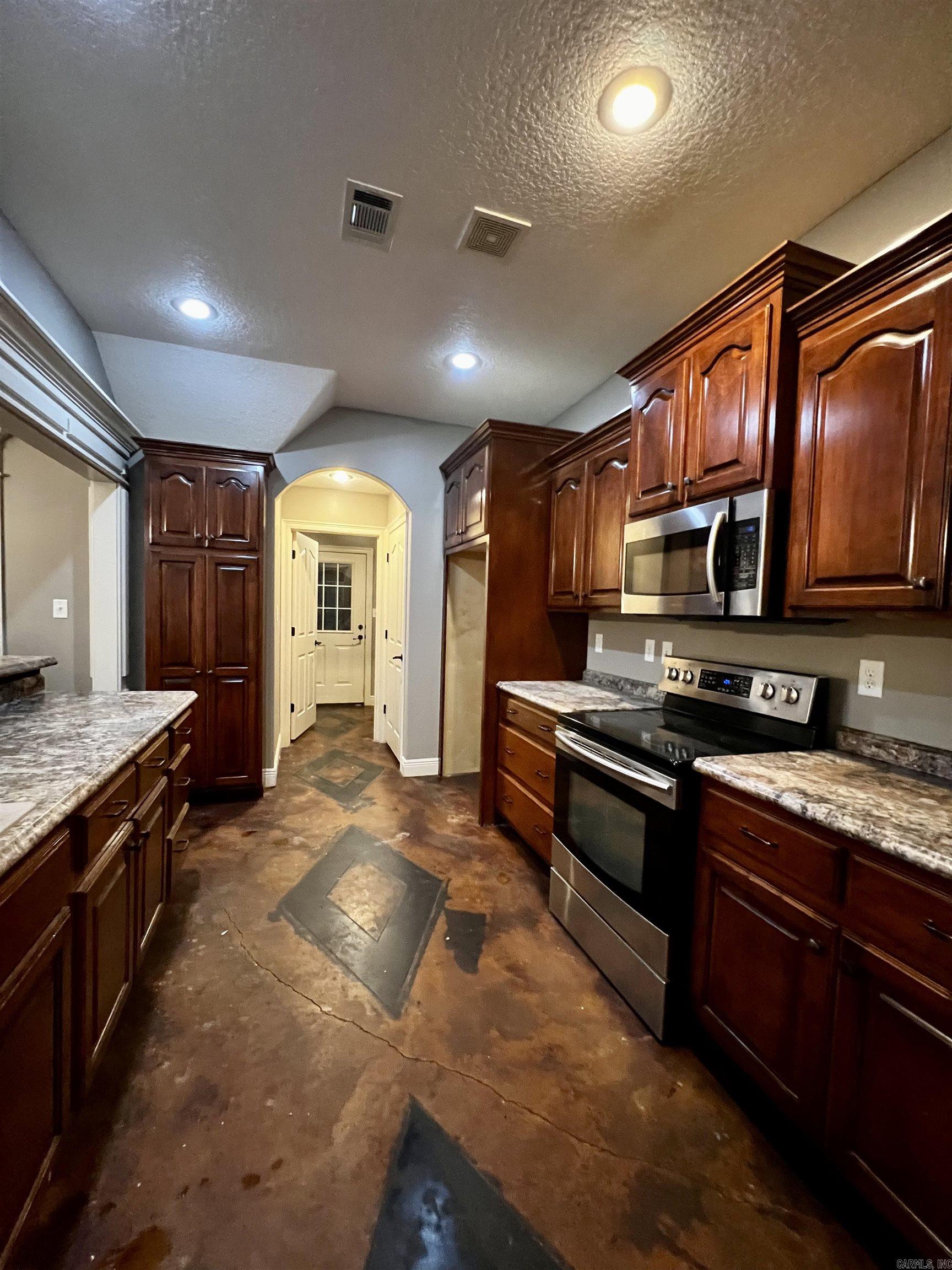 3220 Horseshoe Trails  Jonesboro, AR
