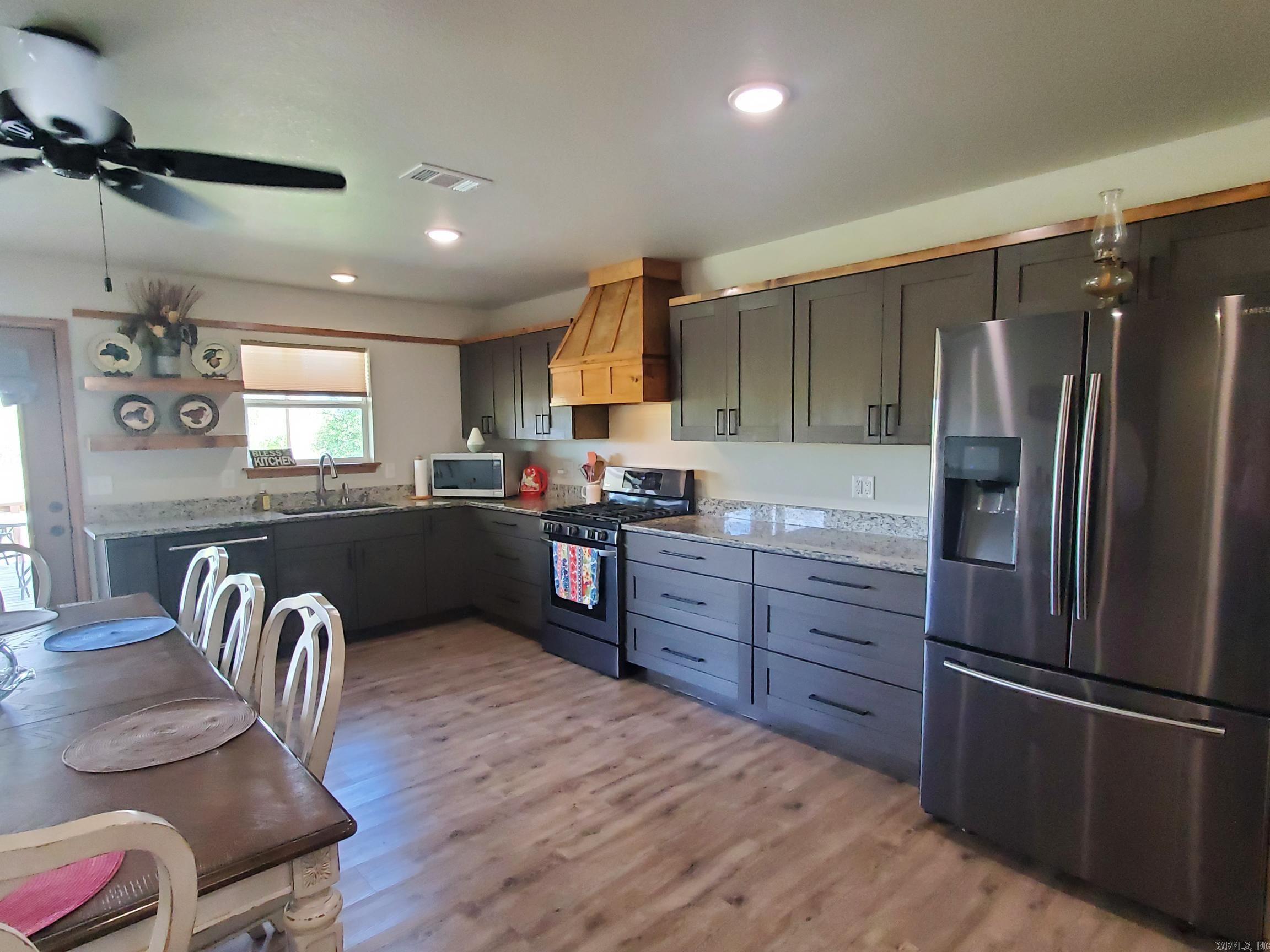 227 Chrystal Hill  Mena, AR