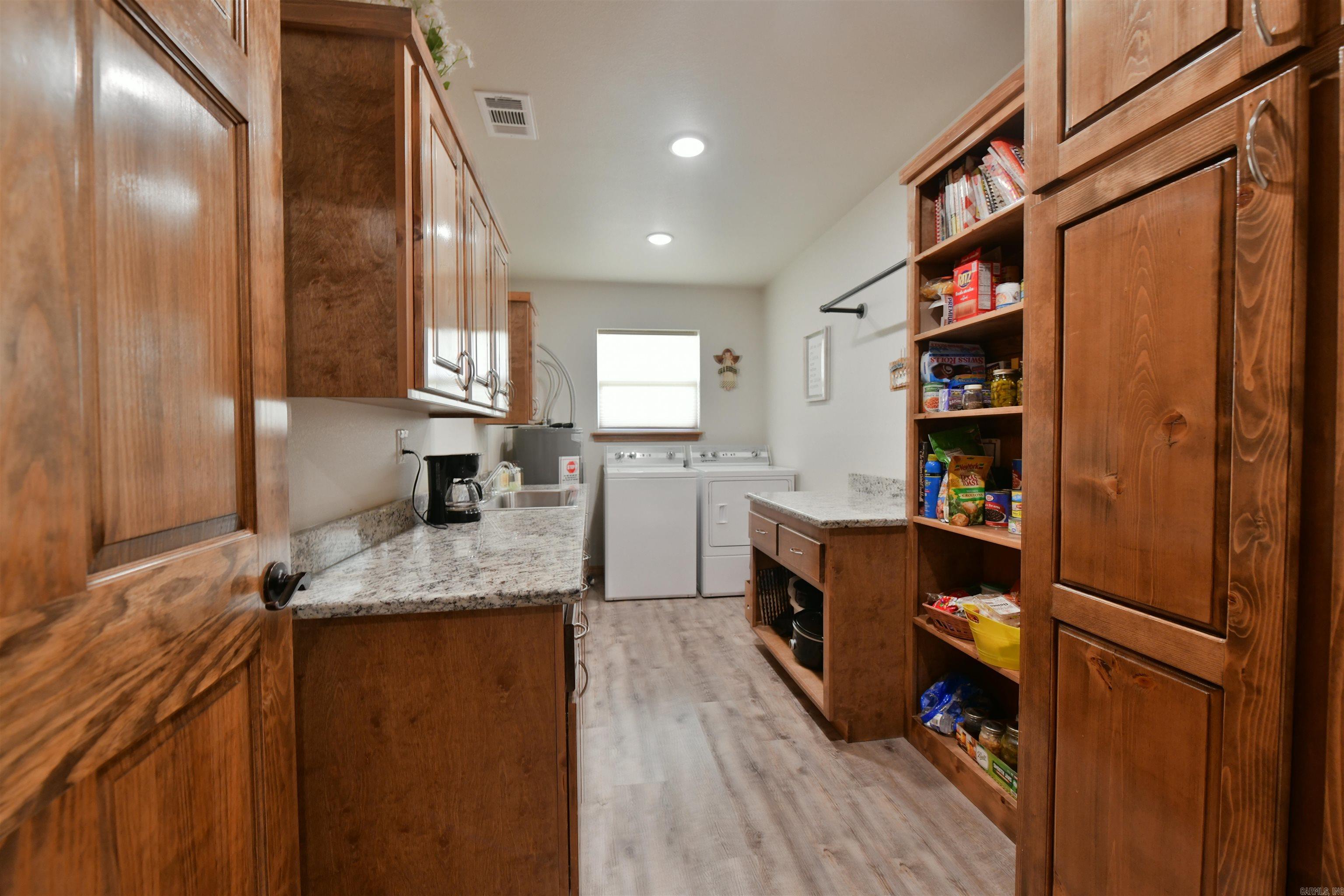 227 Chrystal Hill  Mena, AR