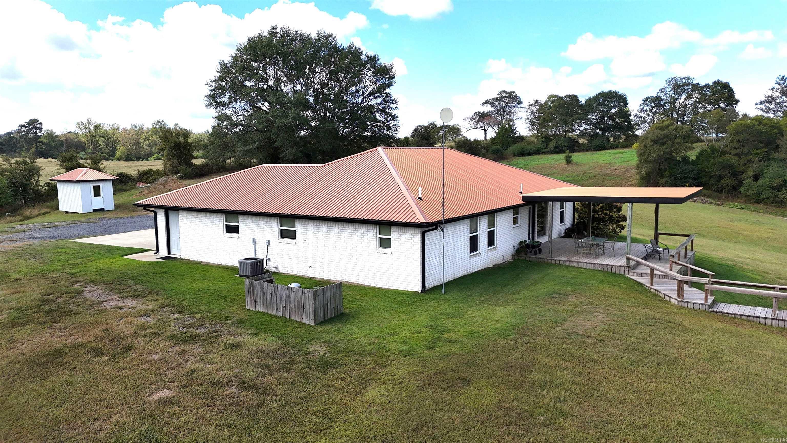 227 Chrystal Hill  Mena, AR