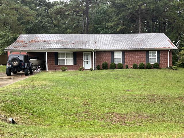 904 W Dogwood  Star City, AR