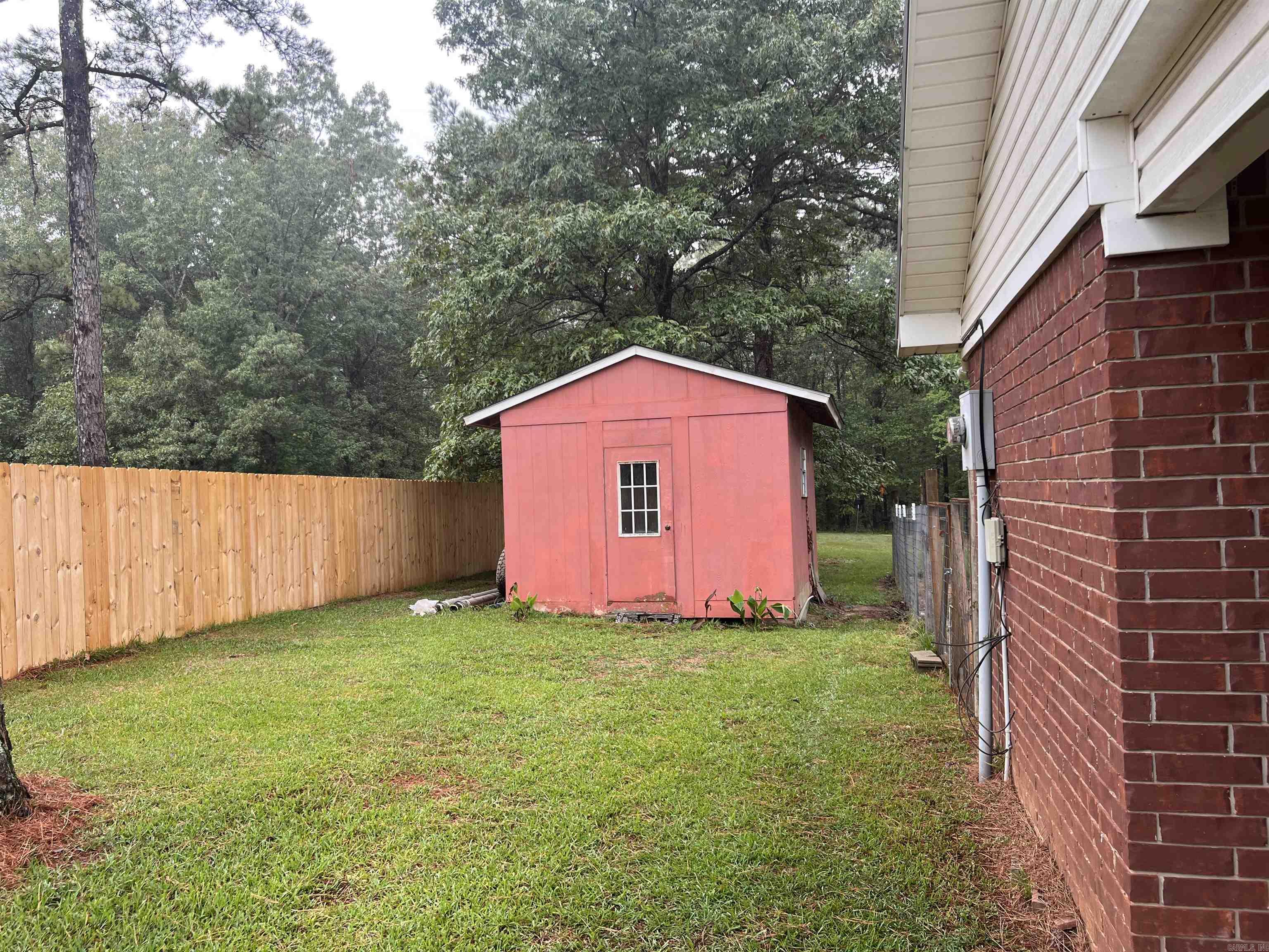 904 W Dogwood  Star City, AR