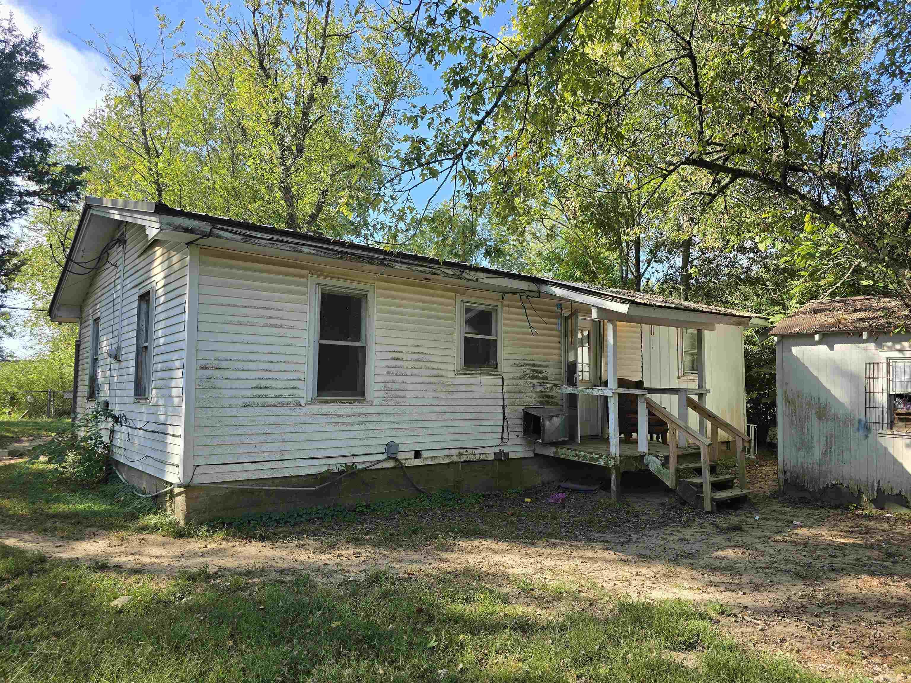 130 W Johnson  Hatfield, AR