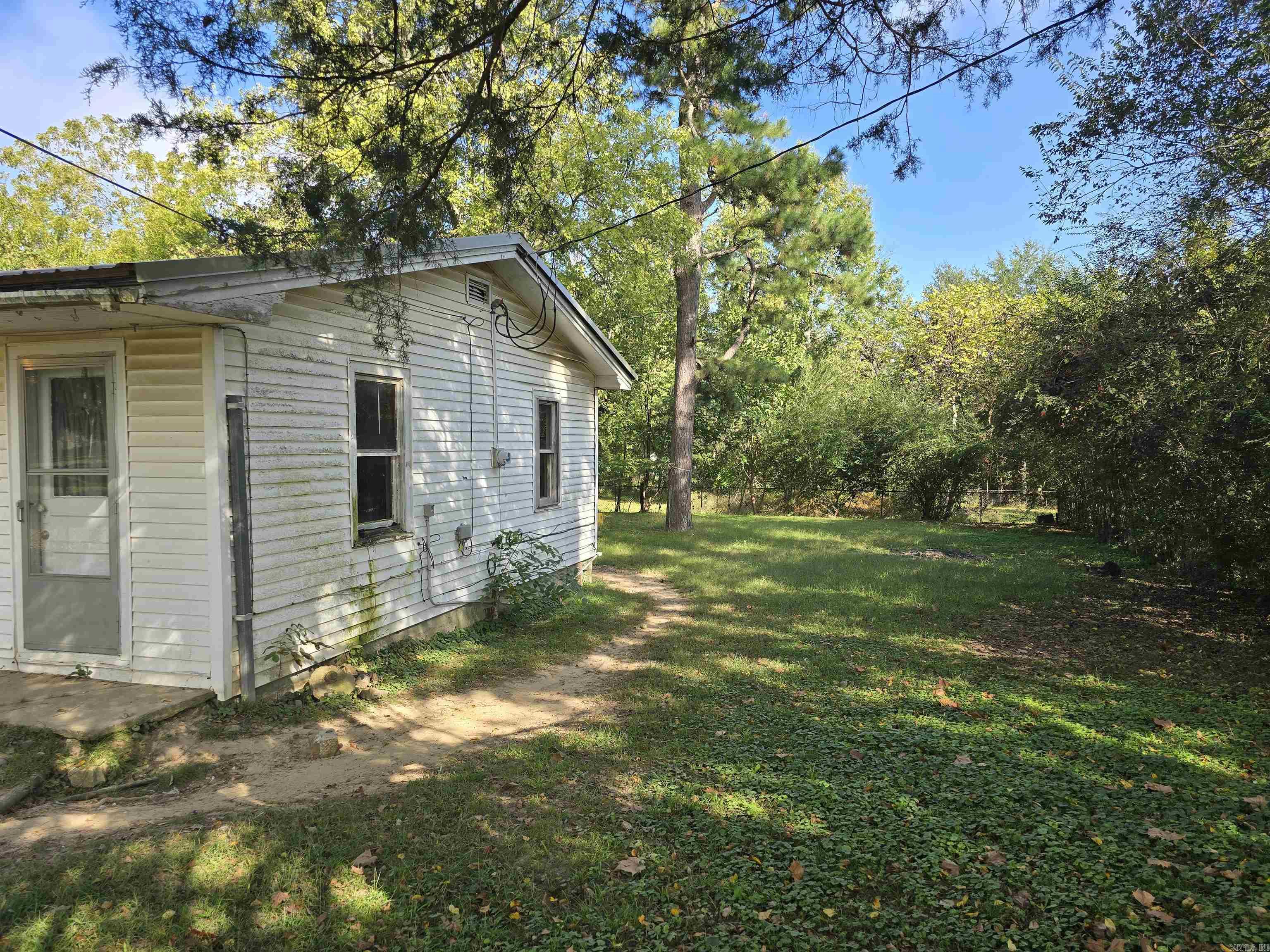 130 W Johnson  Hatfield, AR