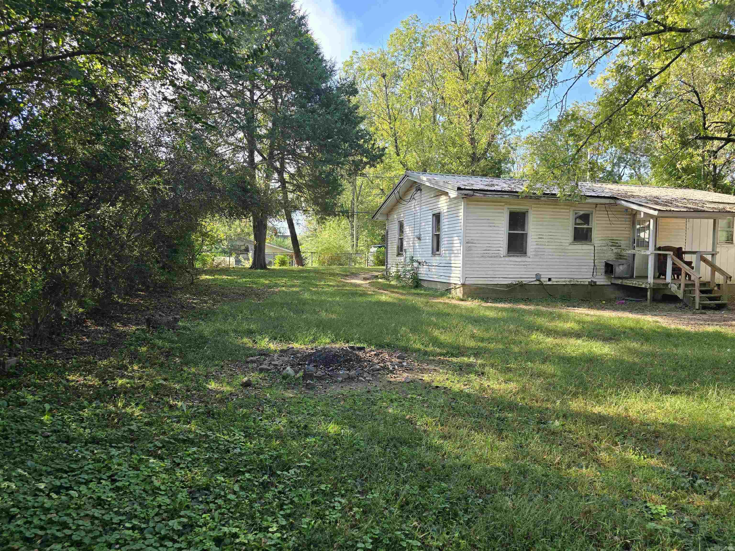 130 W Johnson  Hatfield, AR