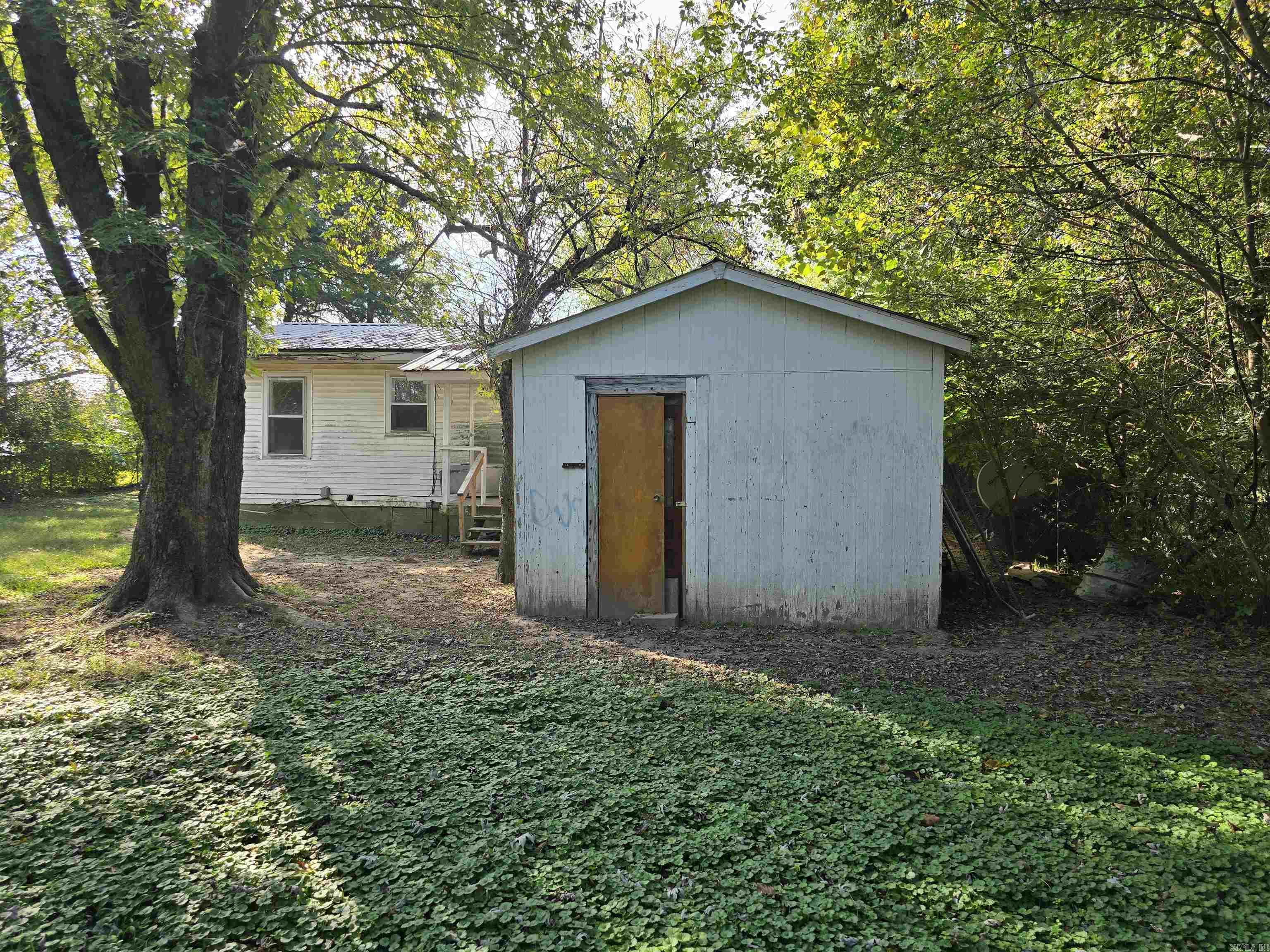 130 W Johnson  Hatfield, AR