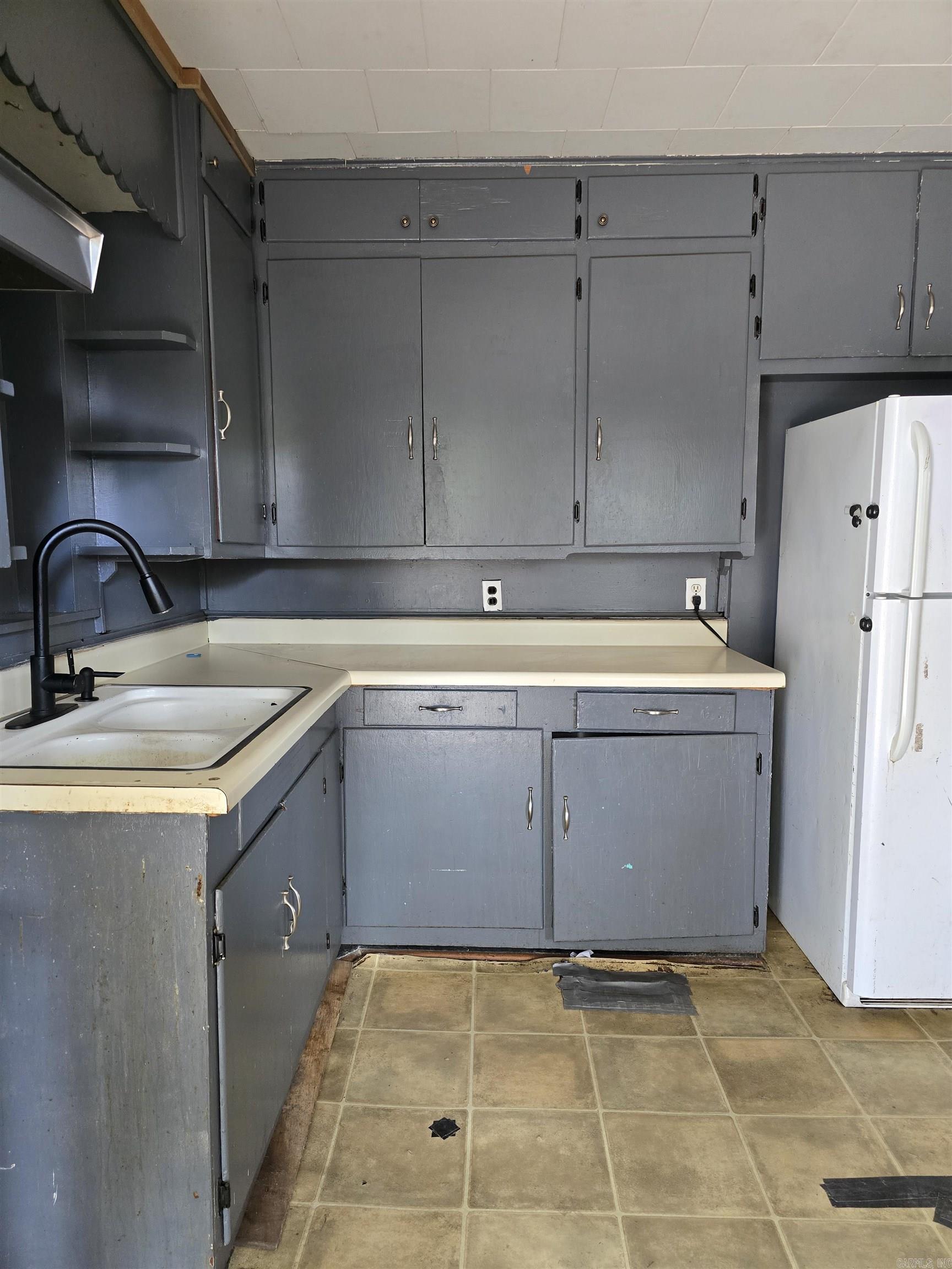 130 W Johnson  Hatfield, AR