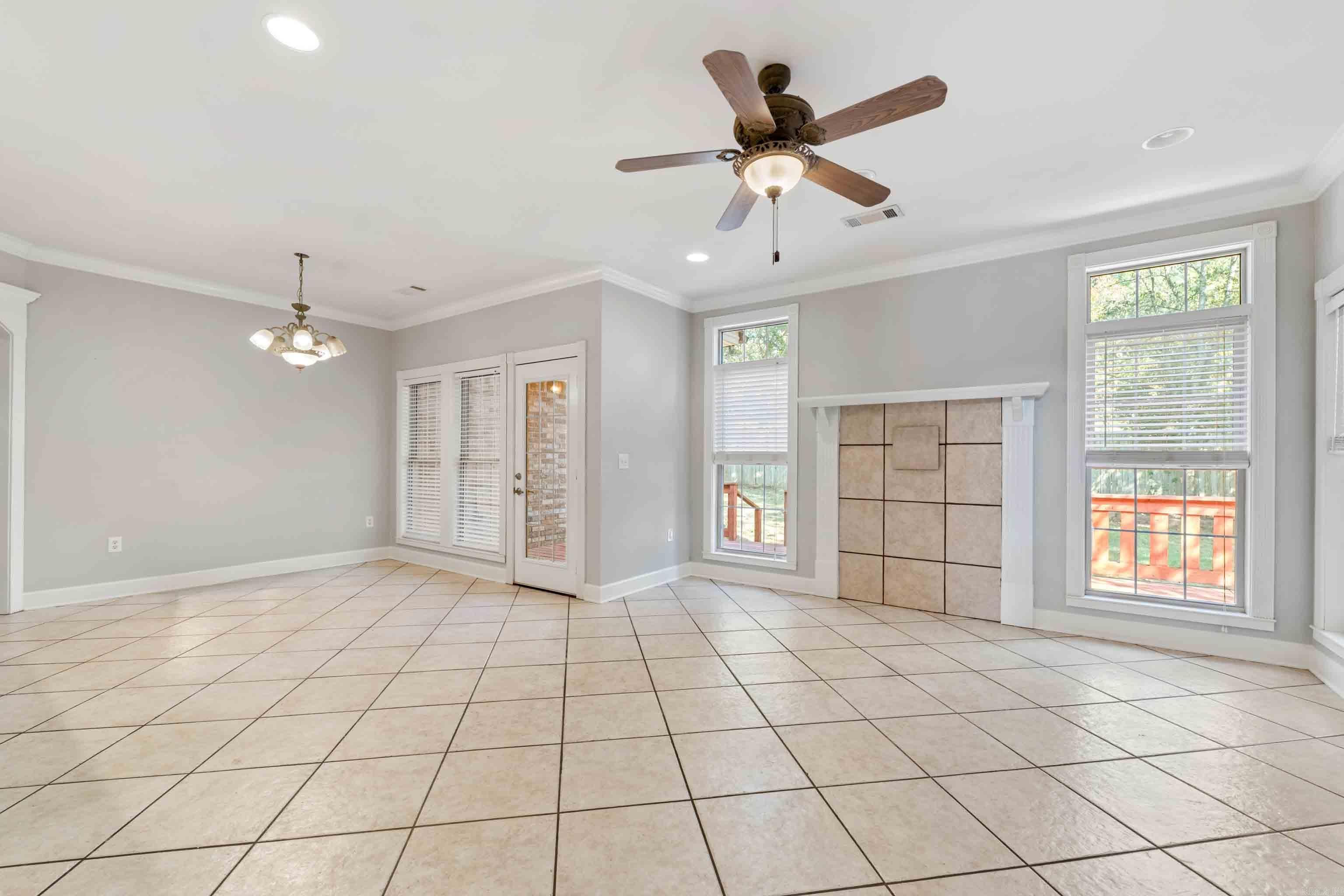 6706 Worth  Benton, AR