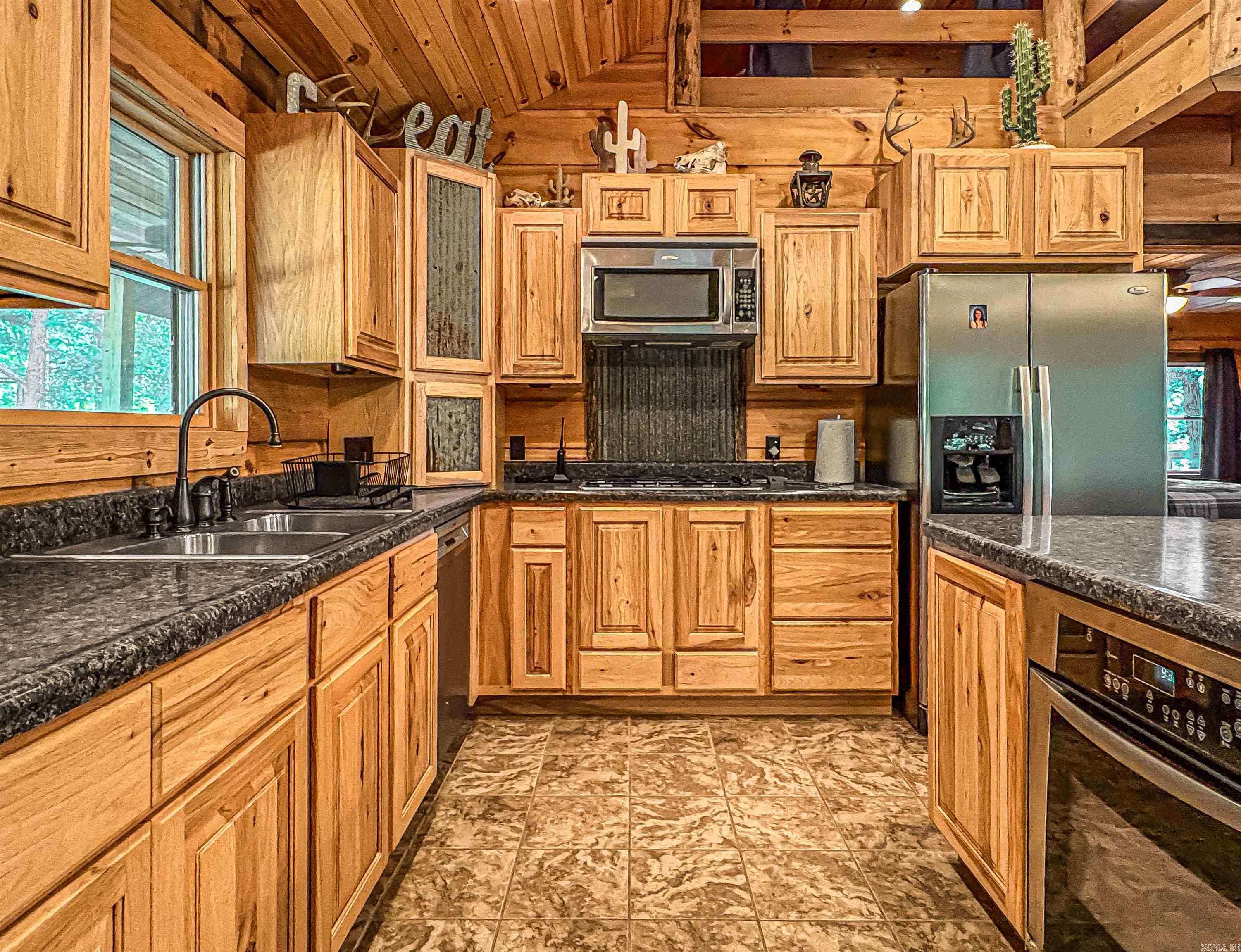 8081 S Hwy 14  Yellville, AR