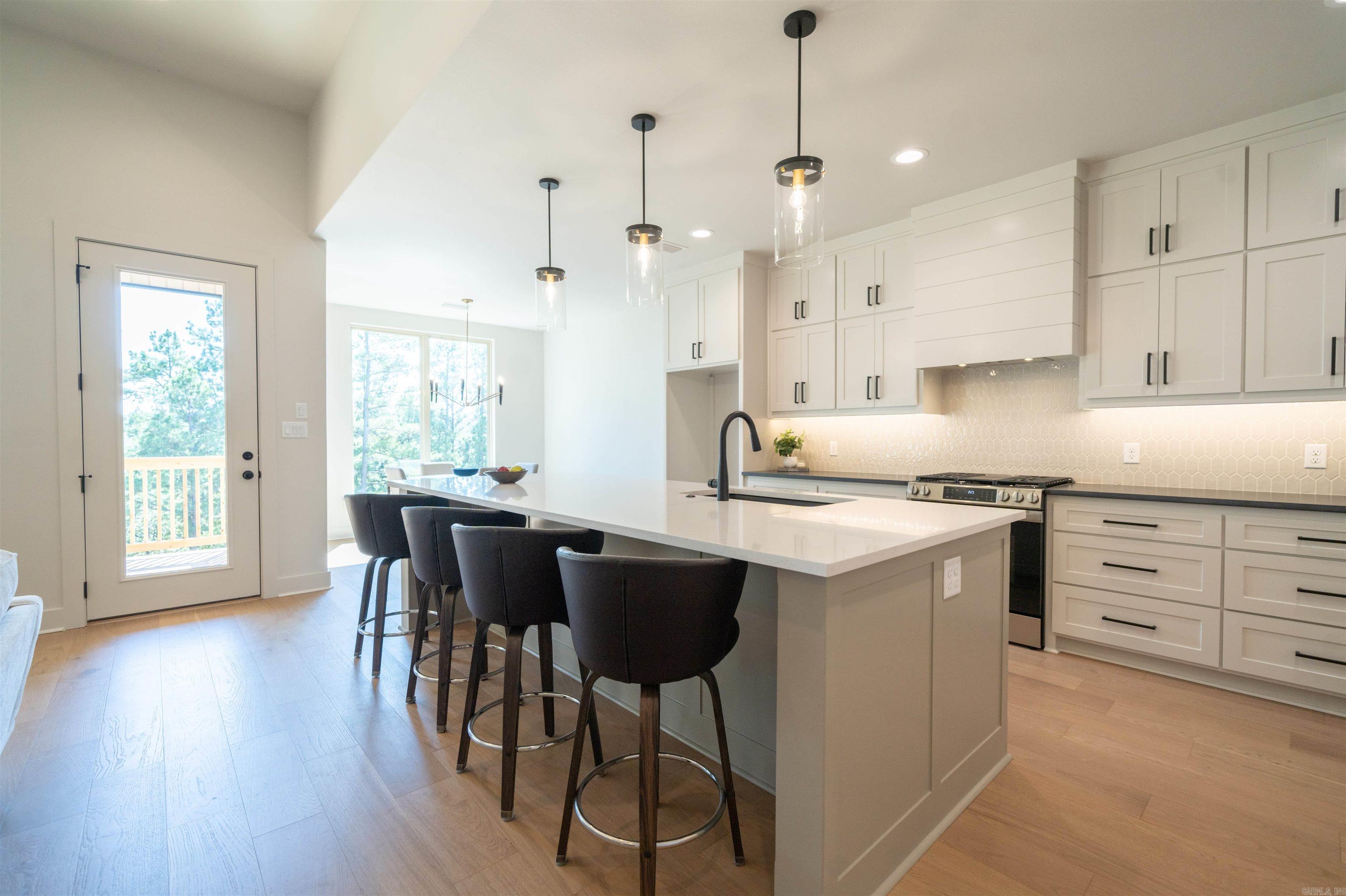 169 Ridgeview  Maumelle, AR