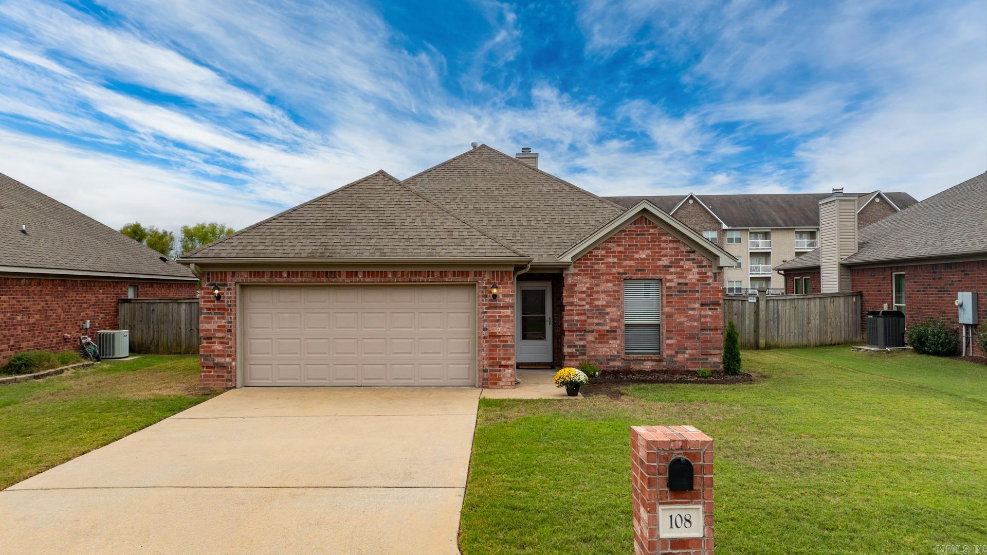 108 Danielle Cir  Maumelle, AR
