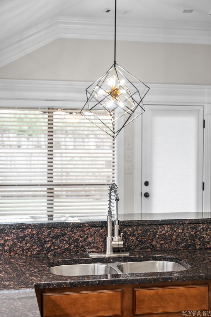 108 Danielle Cir  Maumelle, AR