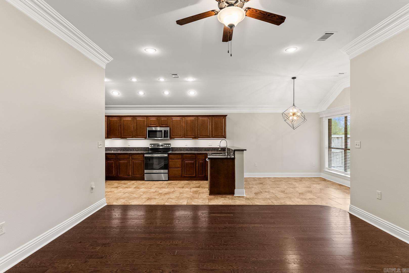 108 Danielle Cir  Maumelle, AR