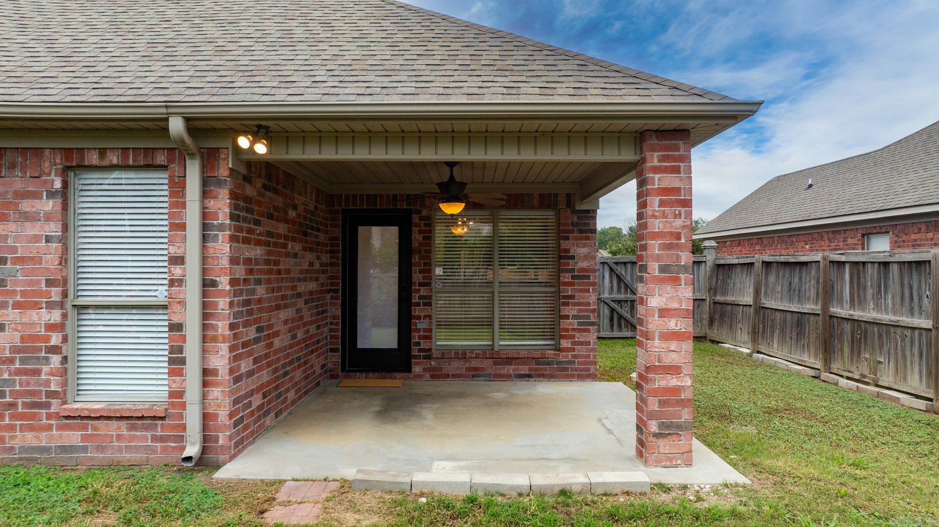 108 Danielle Cir  Maumelle, AR