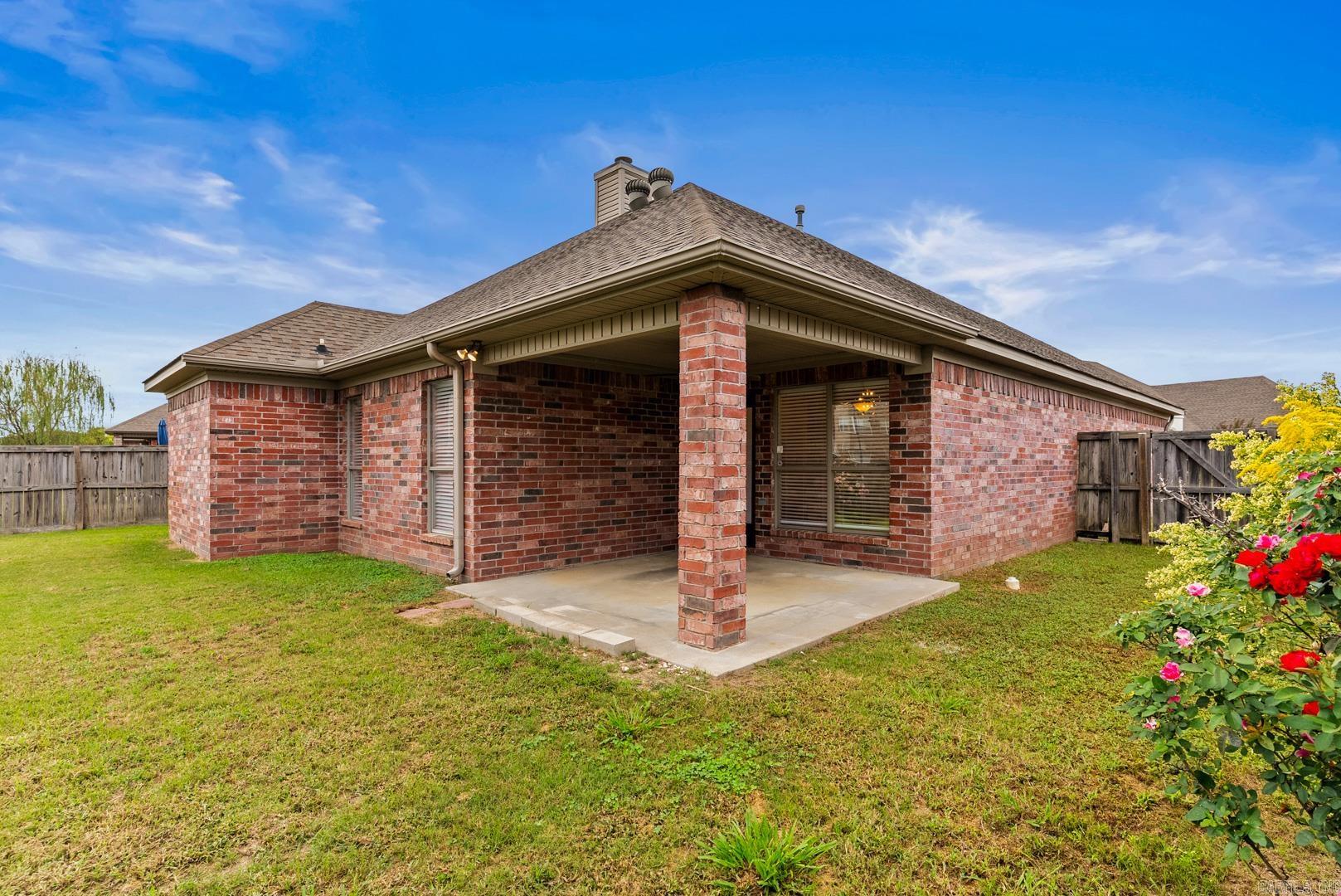 108 Danielle Cir  Maumelle, AR