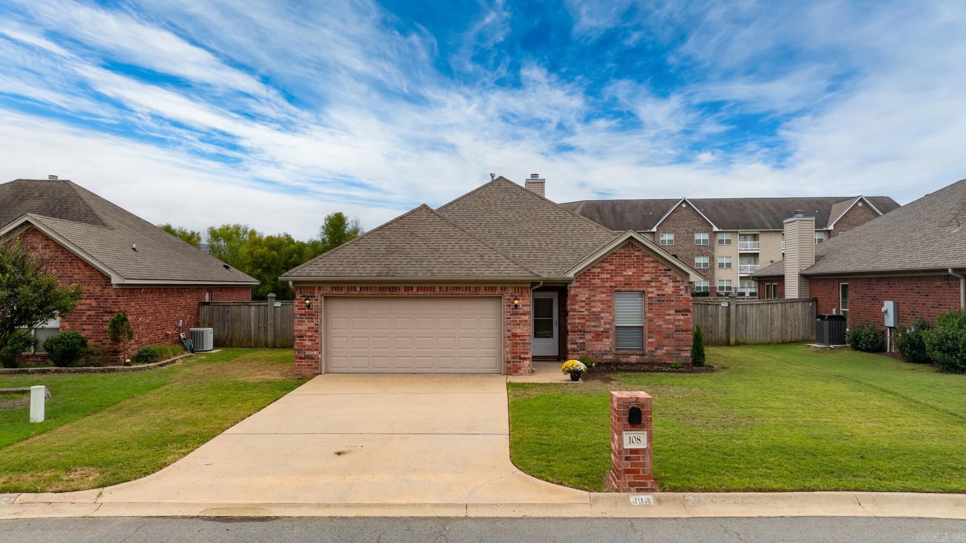 108 Danielle Cir  Maumelle, AR