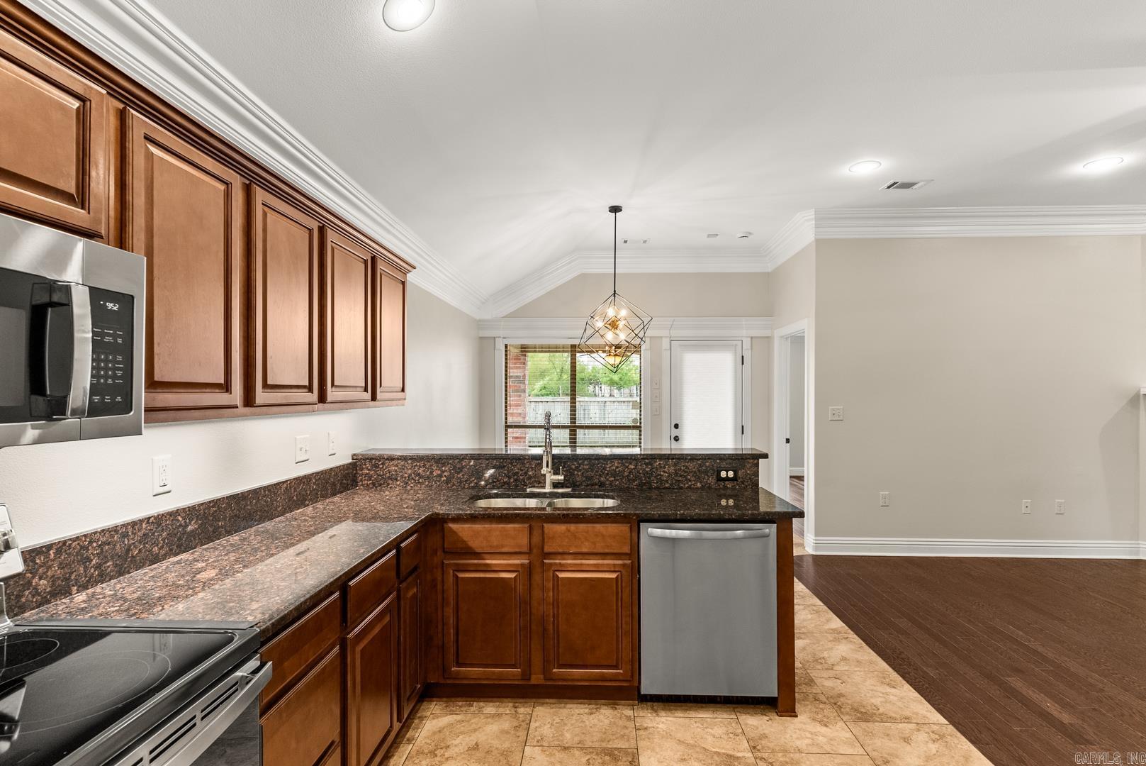 108 Danielle Cir  Maumelle, AR