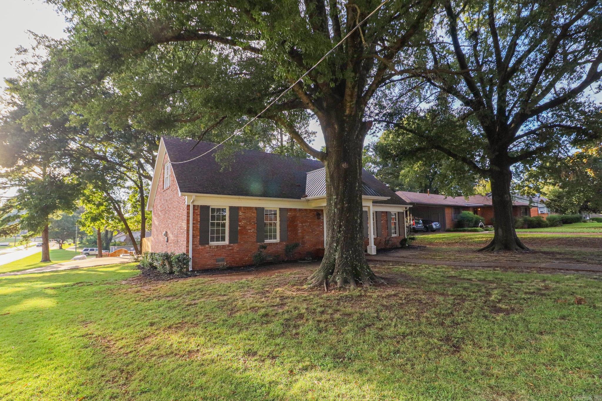 1919 sherwood  Jonesboro, AR
