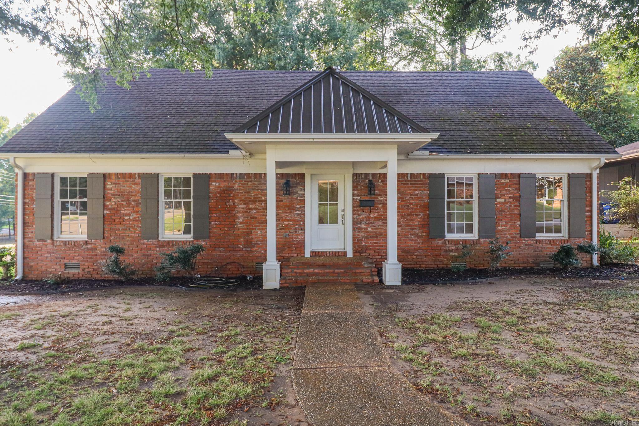 1919 sherwood  Jonesboro, AR