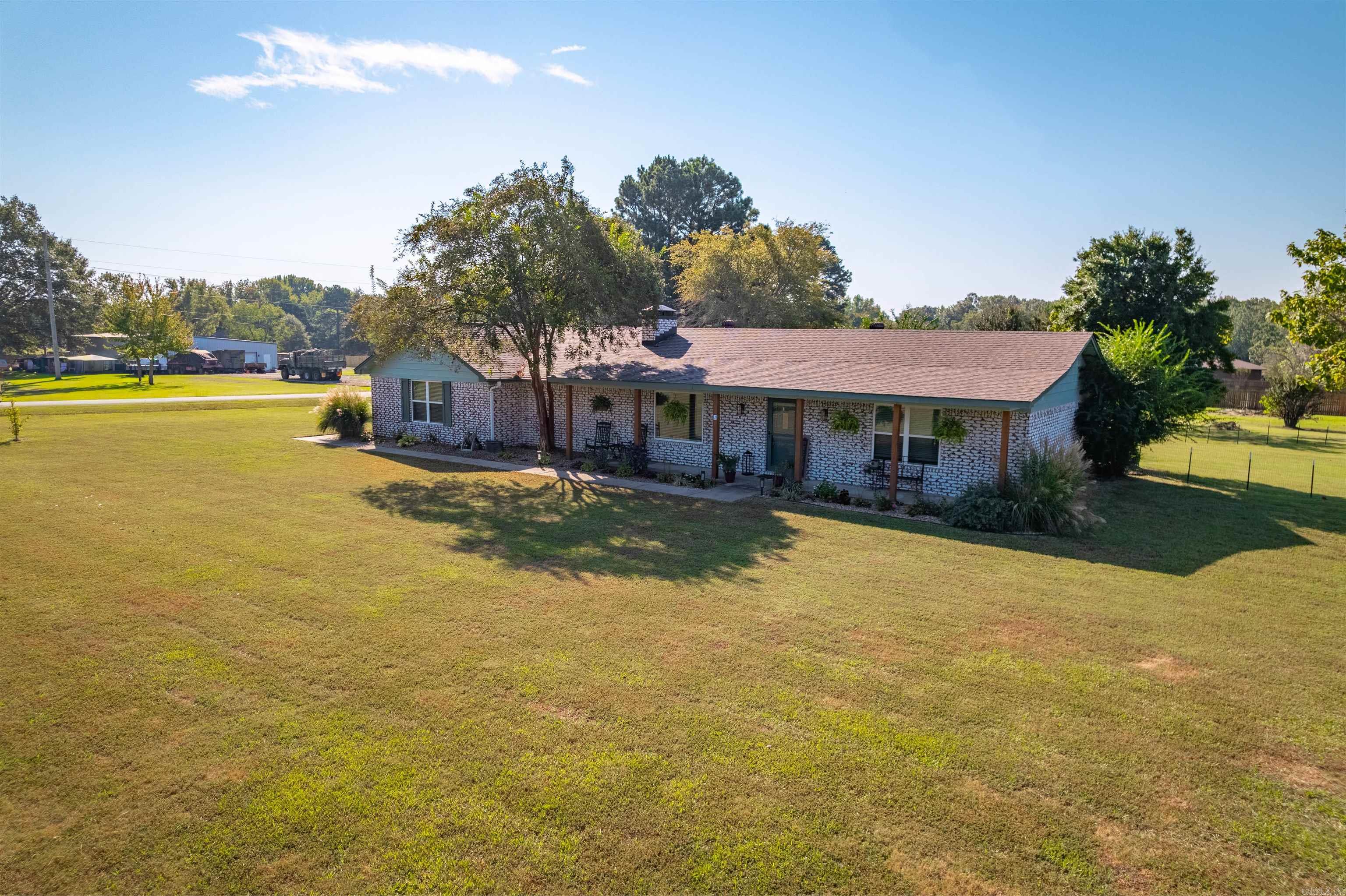 2 Elcan  Cabot, AR