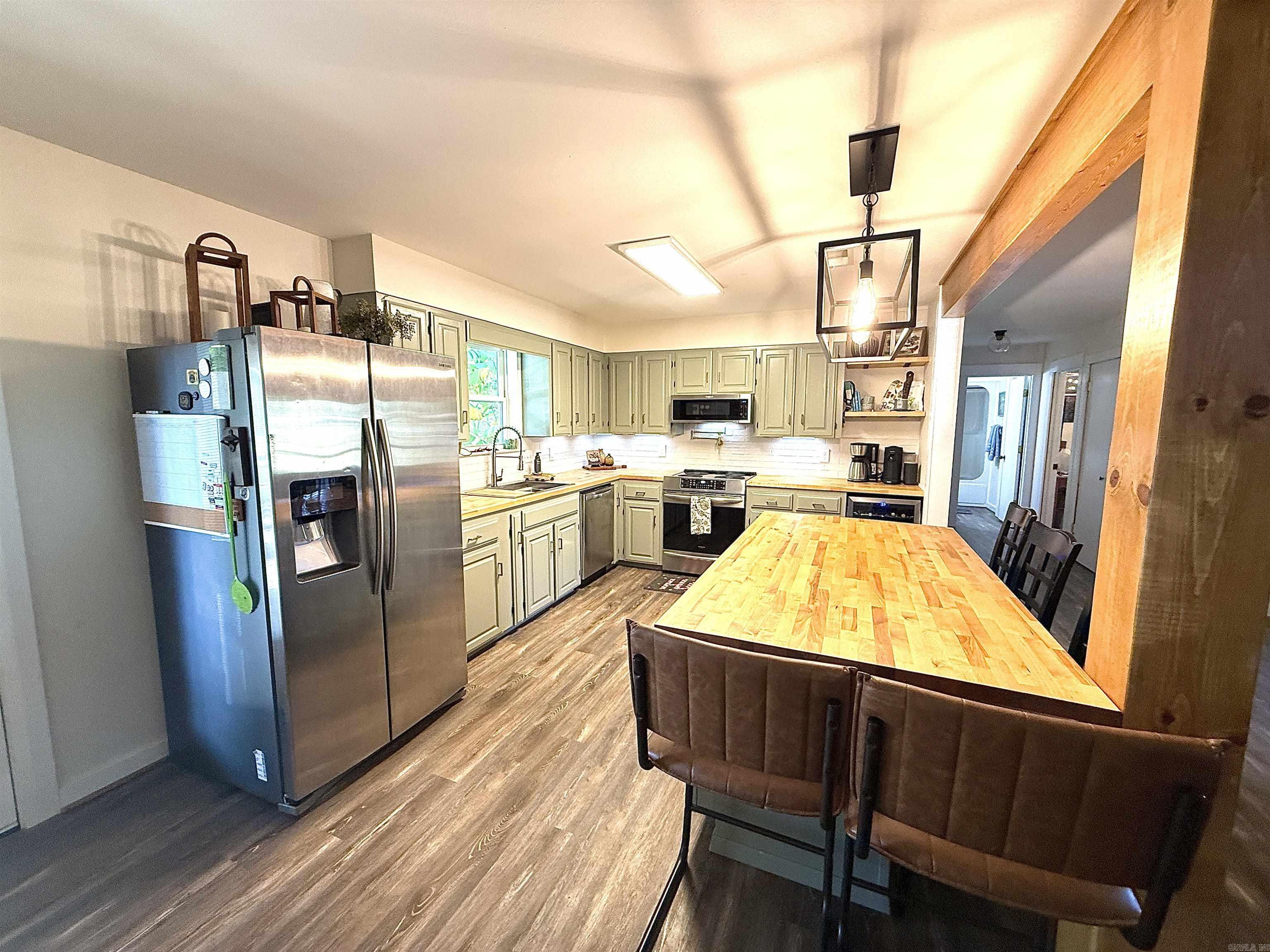 2 Elcan  Cabot, AR