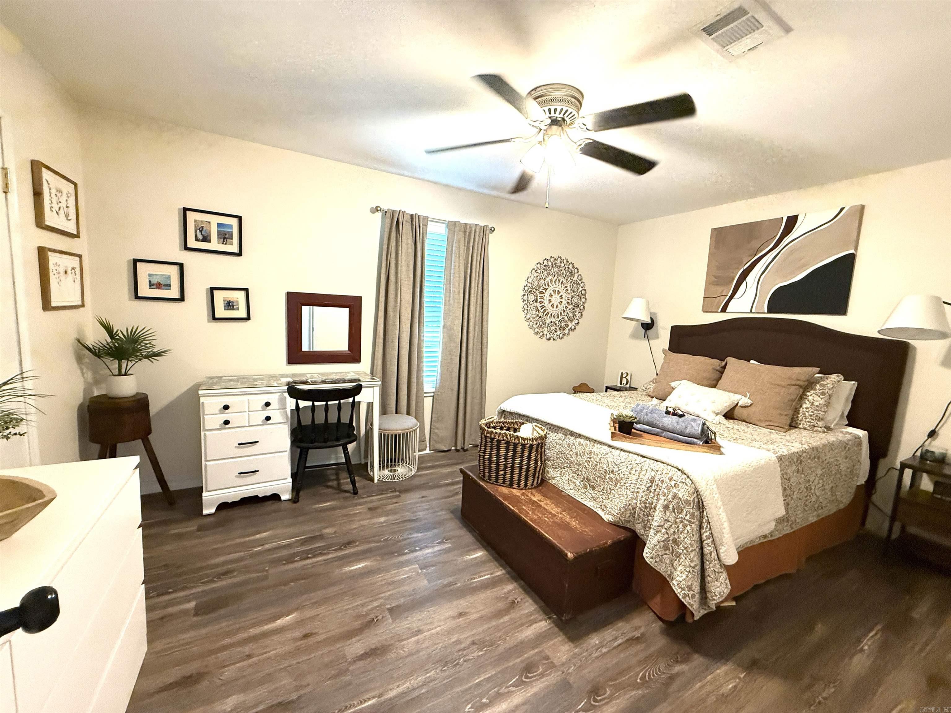 2 Elcan  Cabot, AR