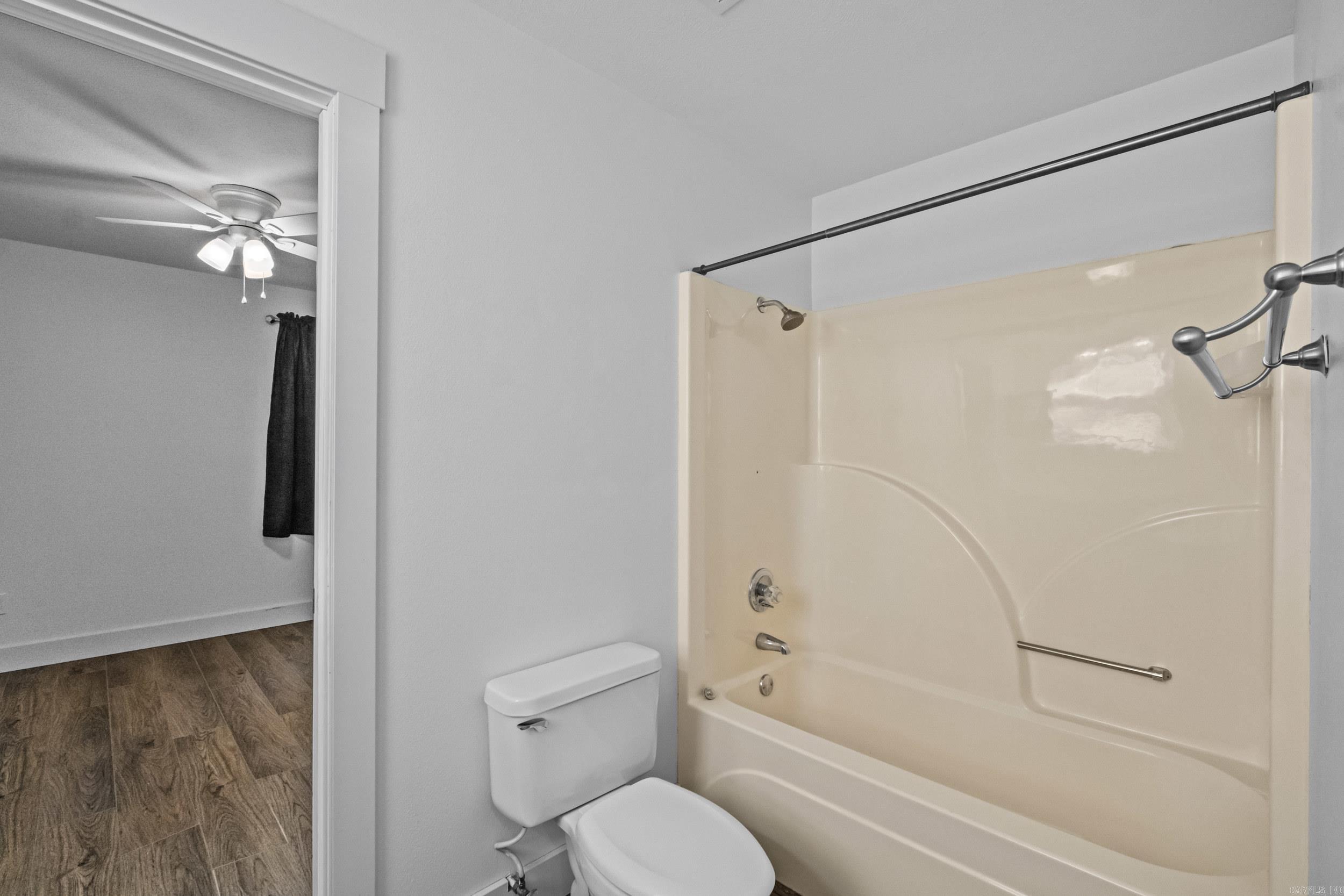 2944 W Country Club  Searcy, AR