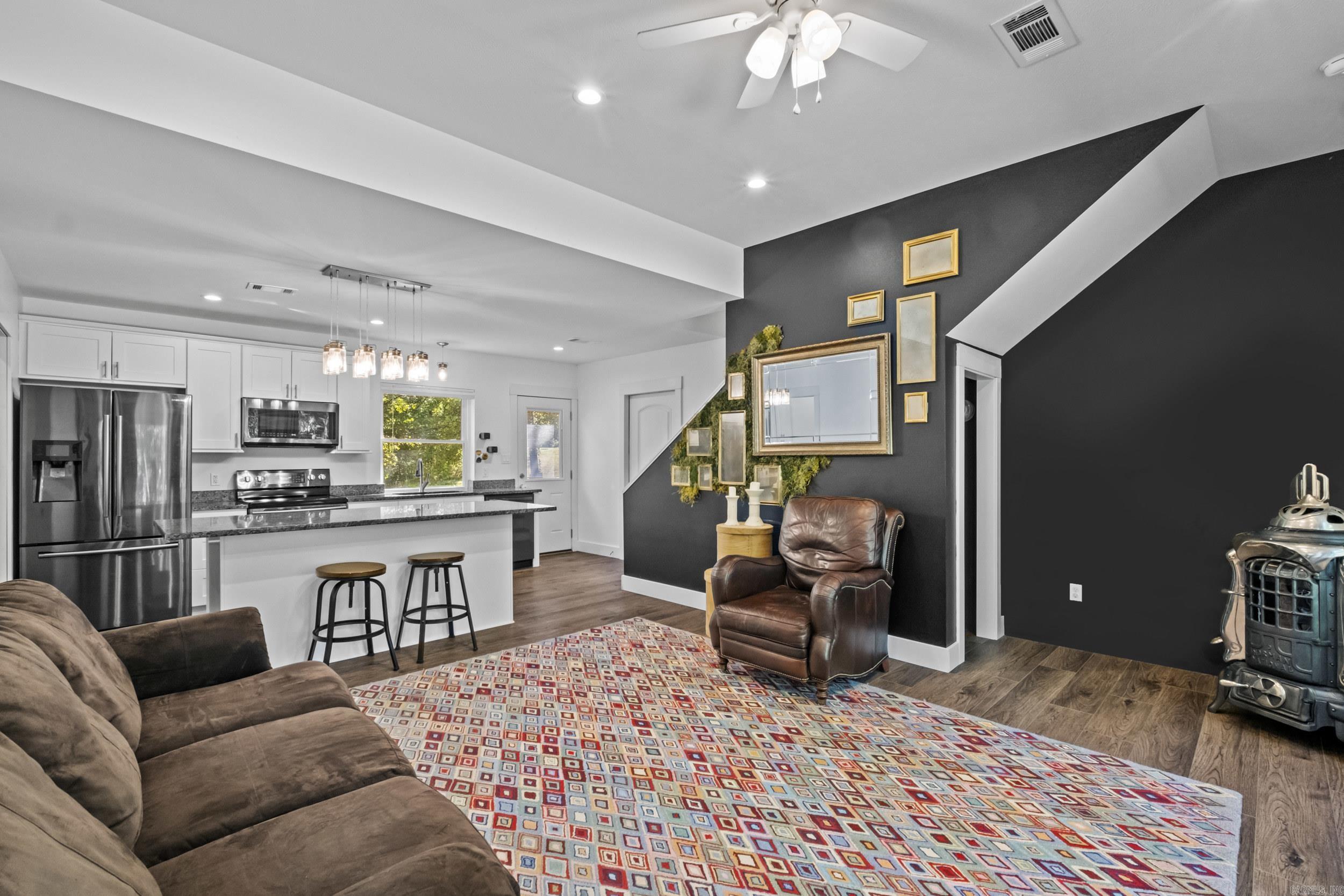 2944 W Country Club  Searcy, AR