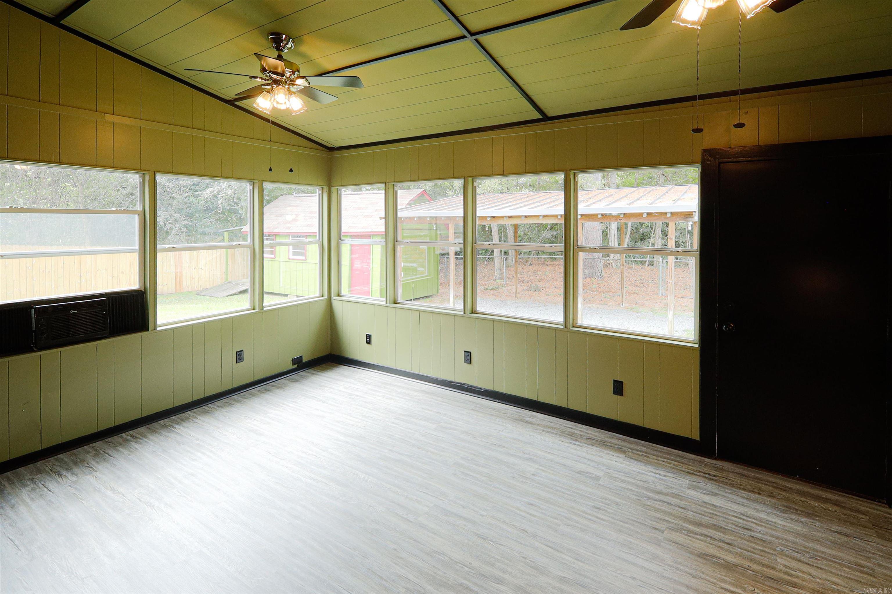 217 Cedarwood  Hot Springs, AR