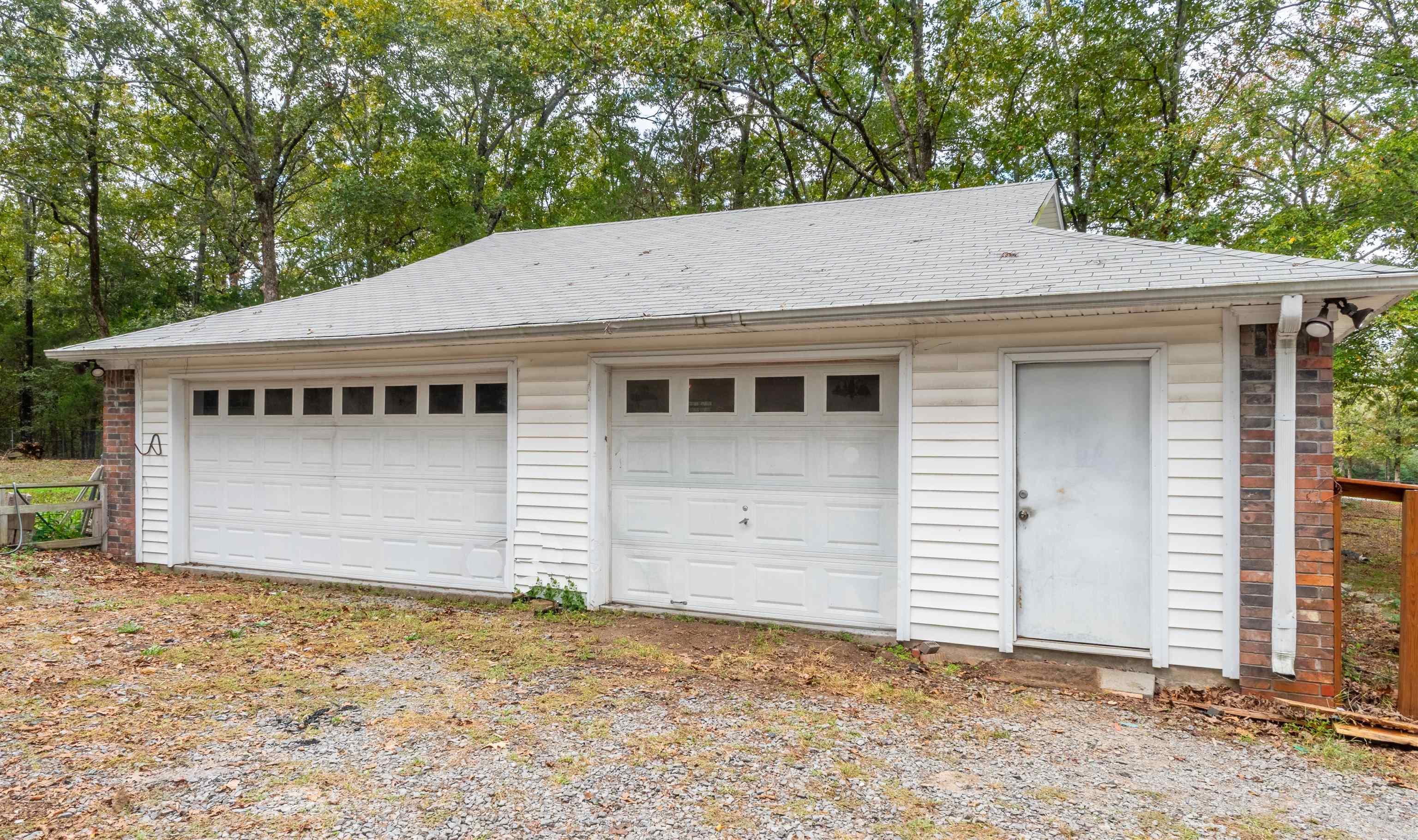 22 Fisher  Greenbrier, AR
