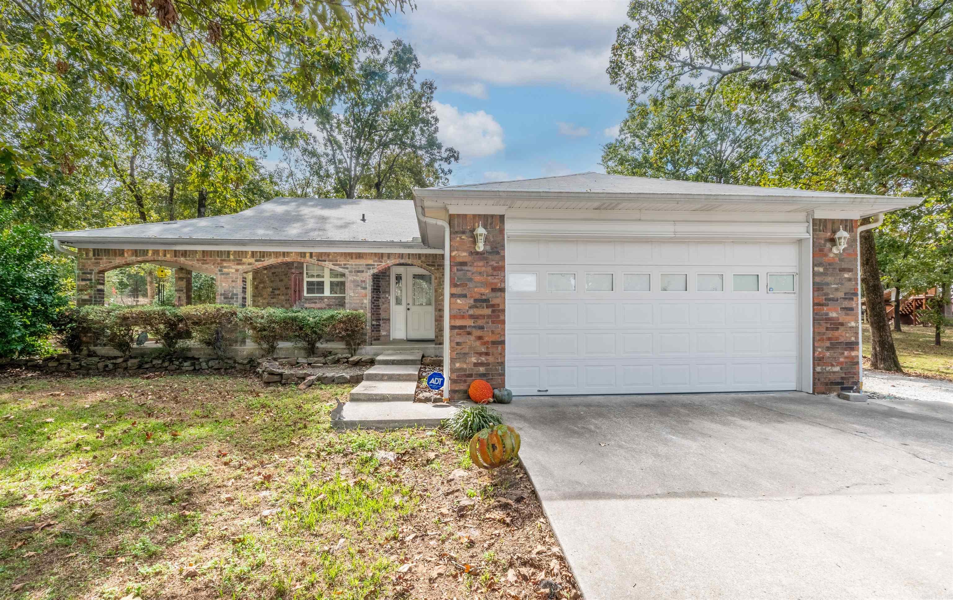 22 Fisher  Greenbrier, AR