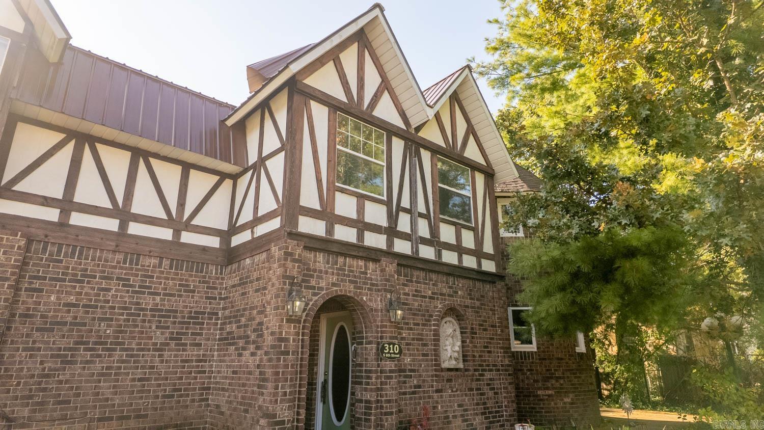 310 S 6th Street  Thayer, MO