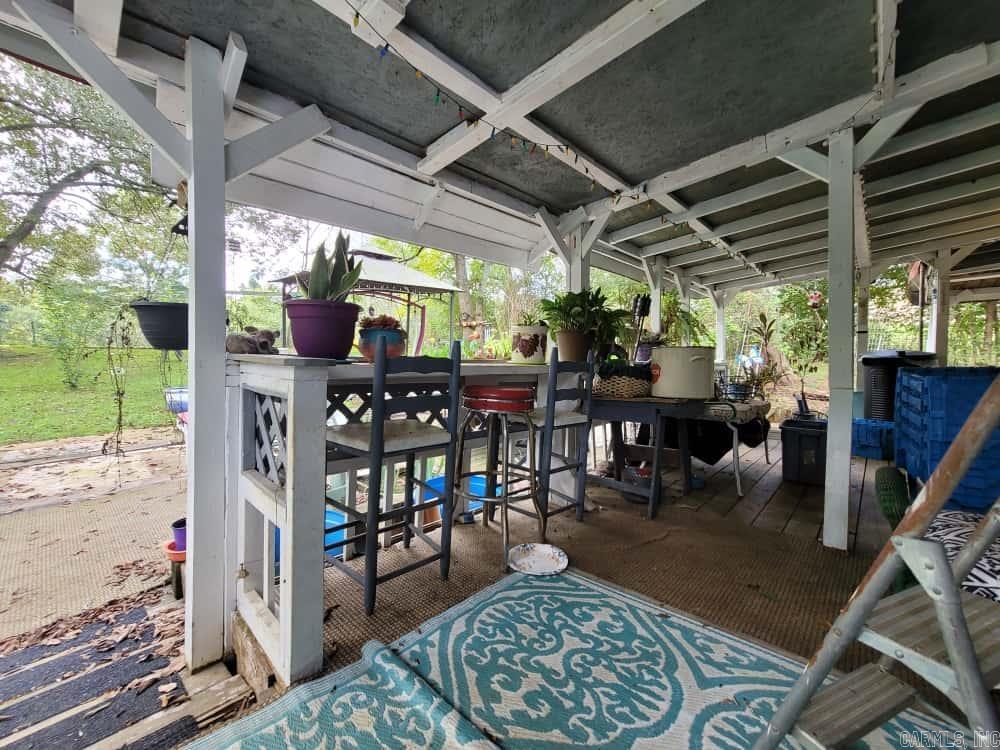 601 W Church St  Plumerville, AR
