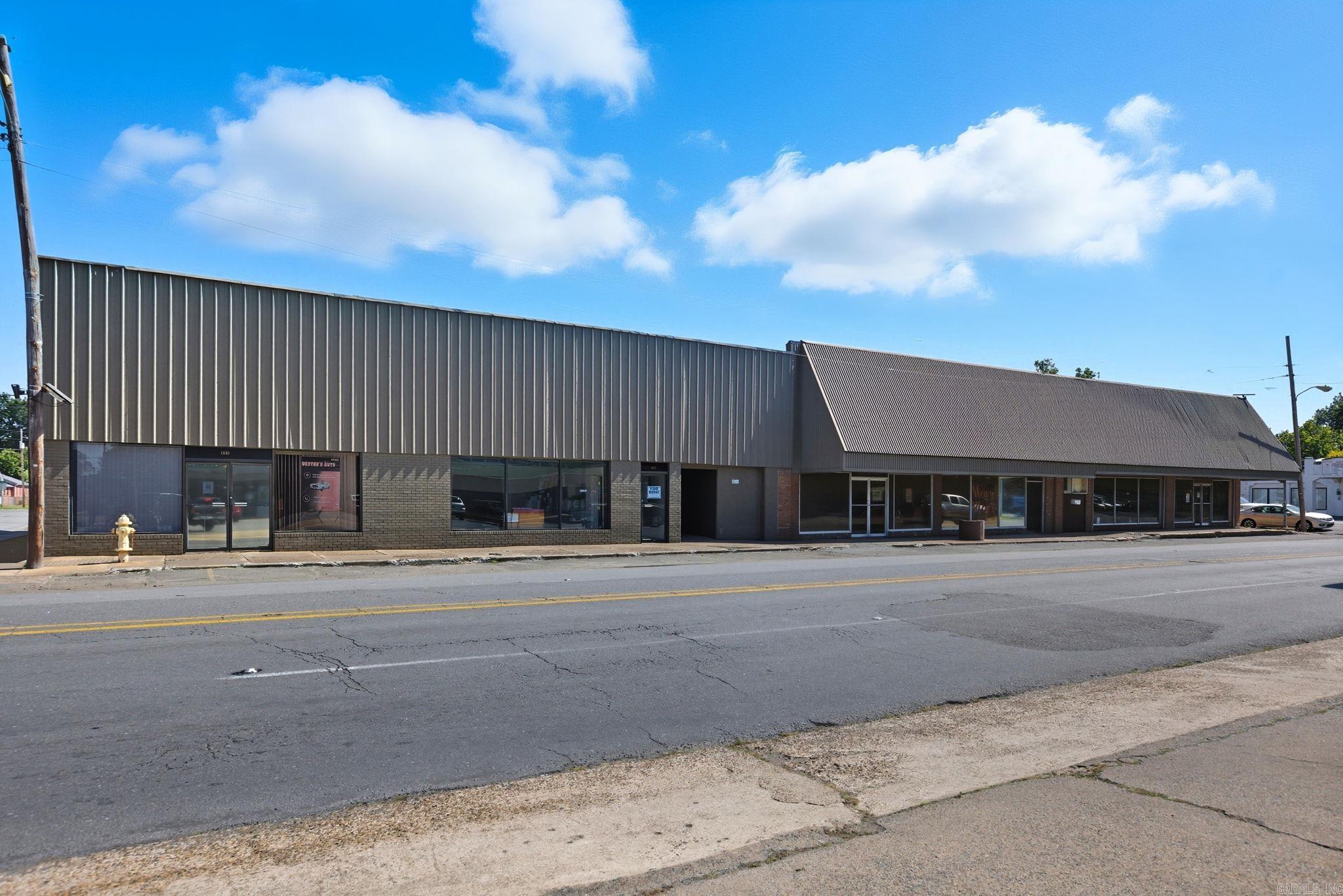 1613 S Main  Pine Bluff, AR