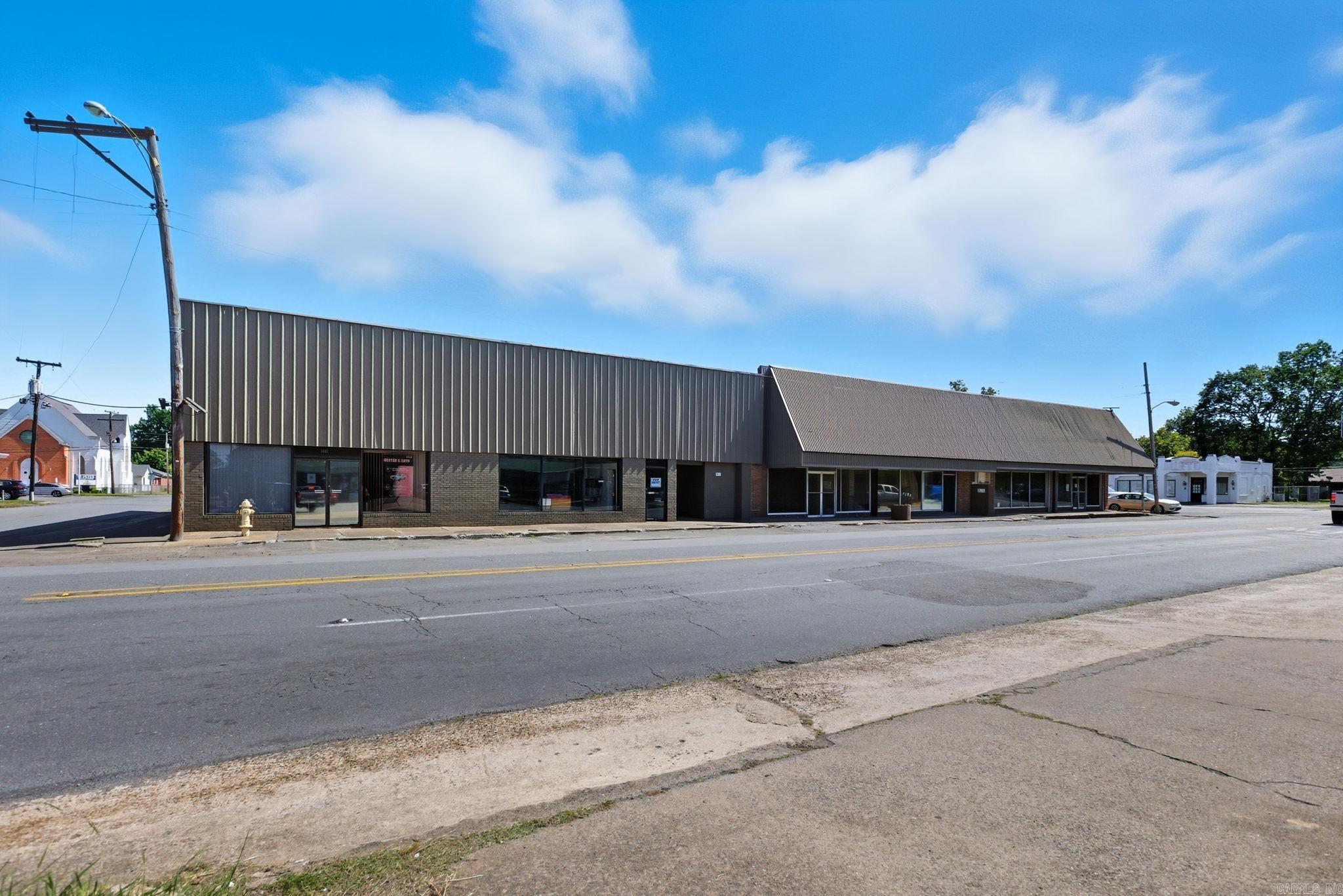 1613 S Main  Pine Bluff, AR