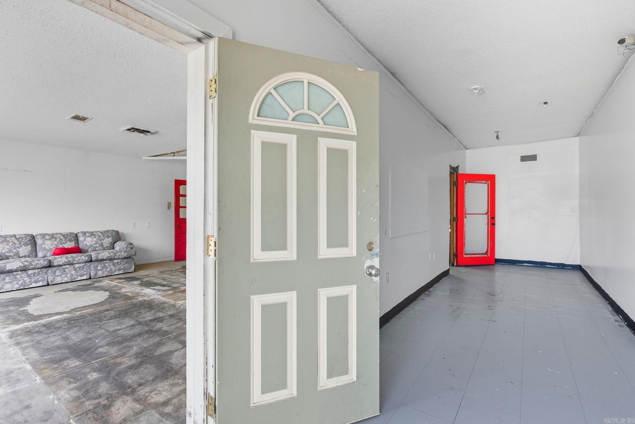 1613 S Main  Pine Bluff, AR
