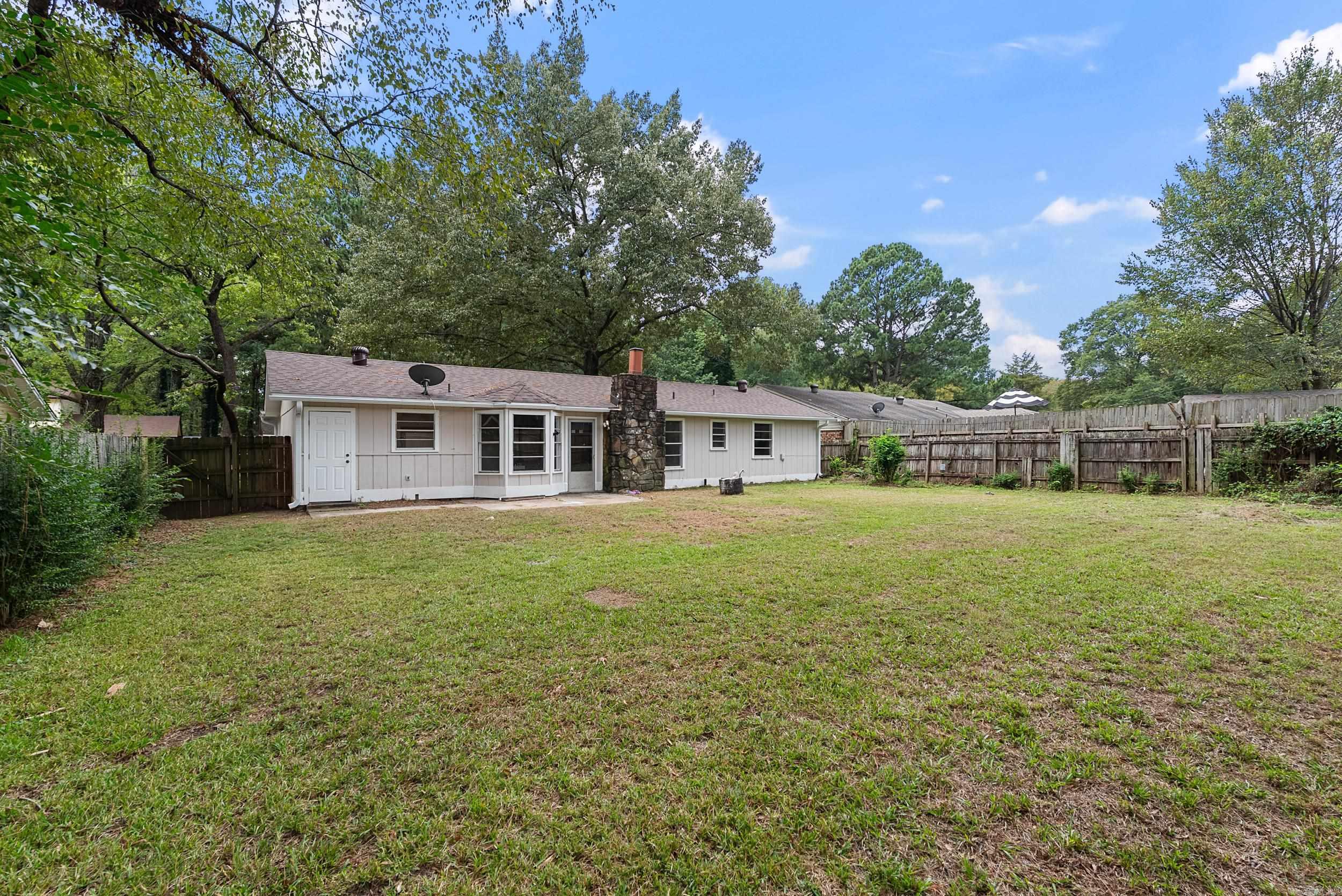 22 Woodlawn  Conway, AR
