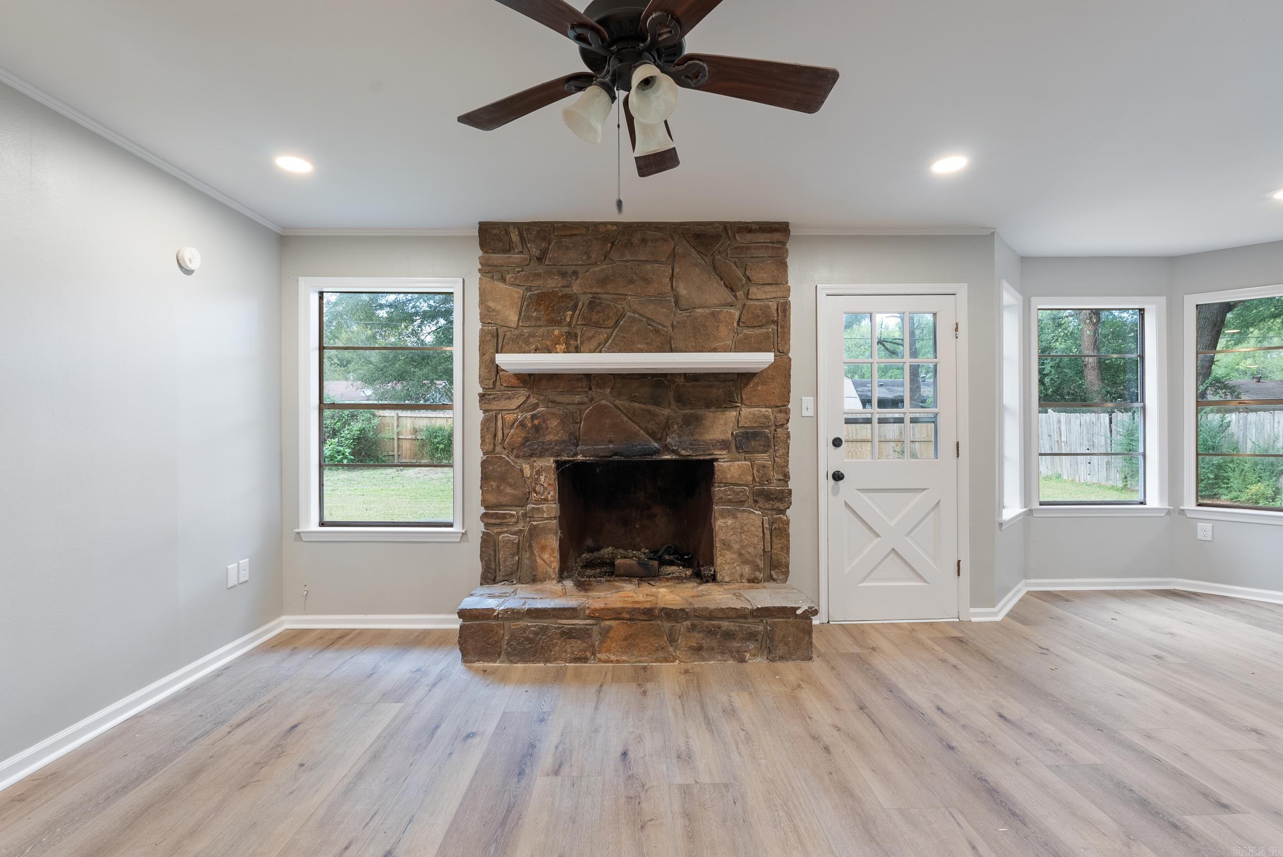22 Woodlawn  Conway, AR