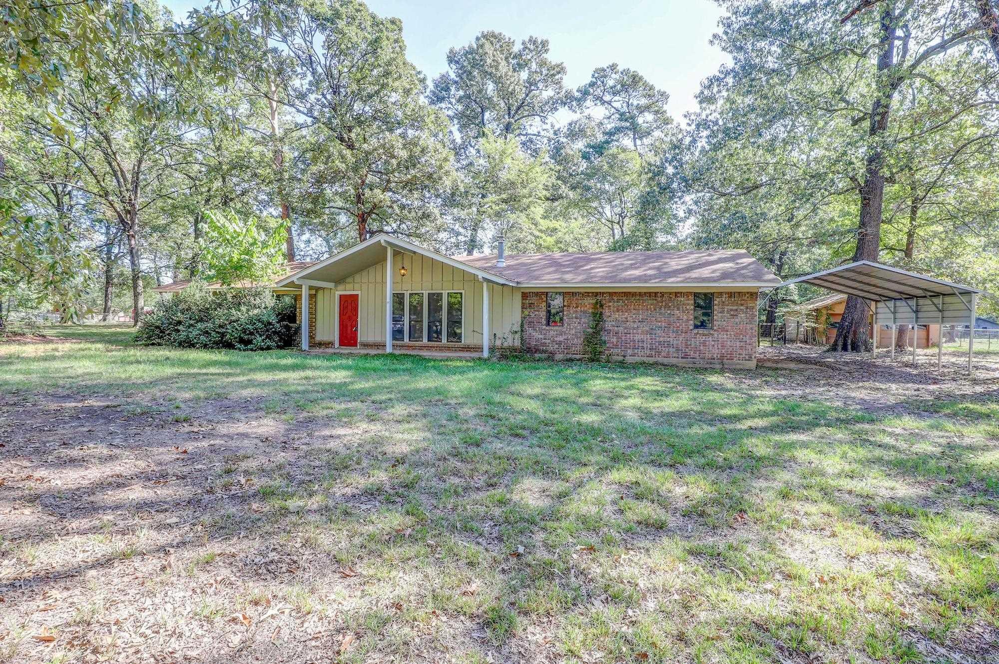 8 Shadow Drive  Texarkana, TX