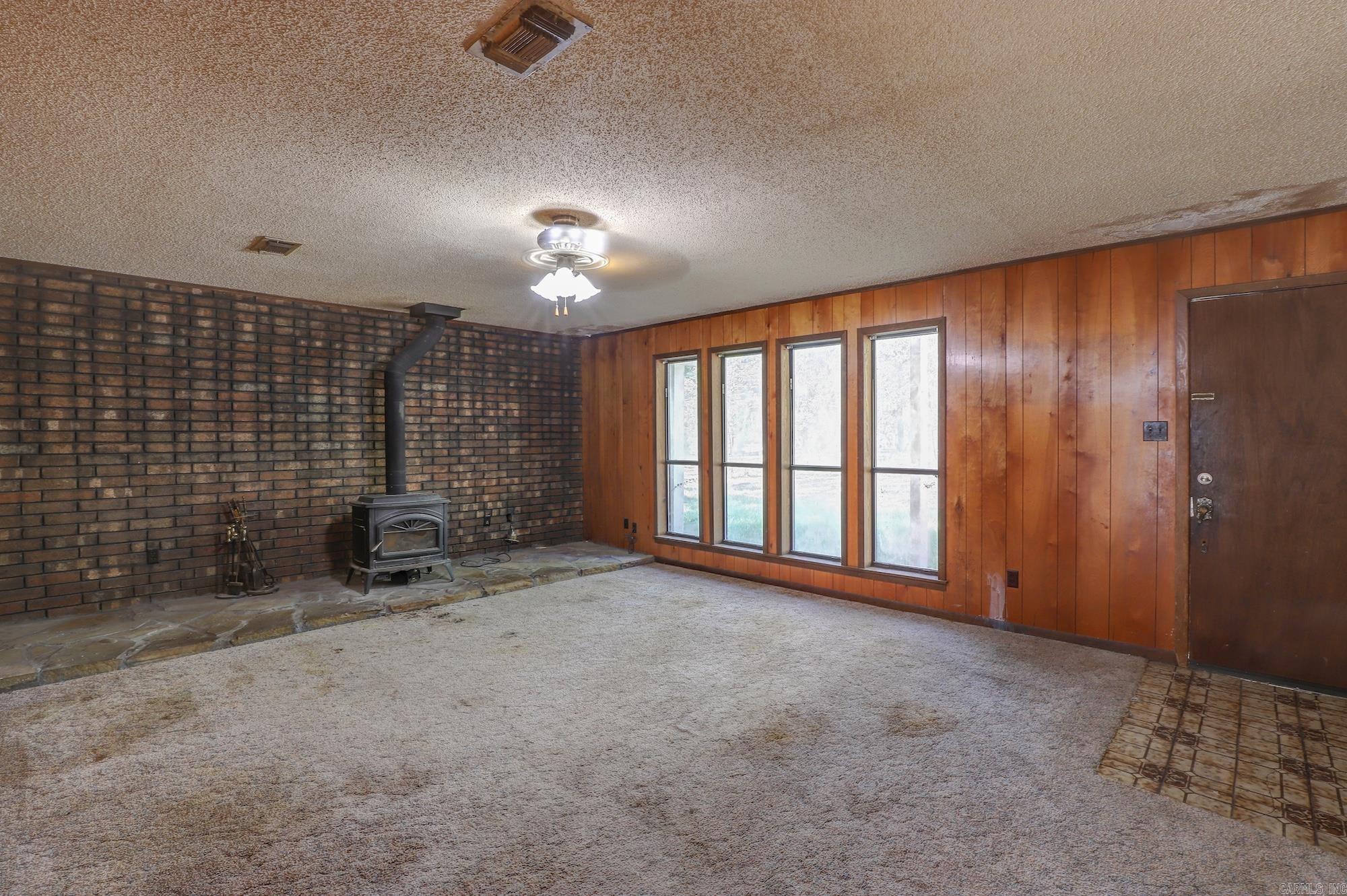 8 Shadow Drive  Texarkana, TX