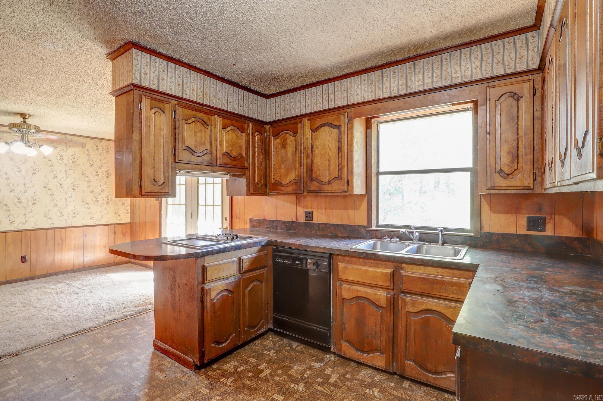 8 Shadow Drive  Texarkana, TX