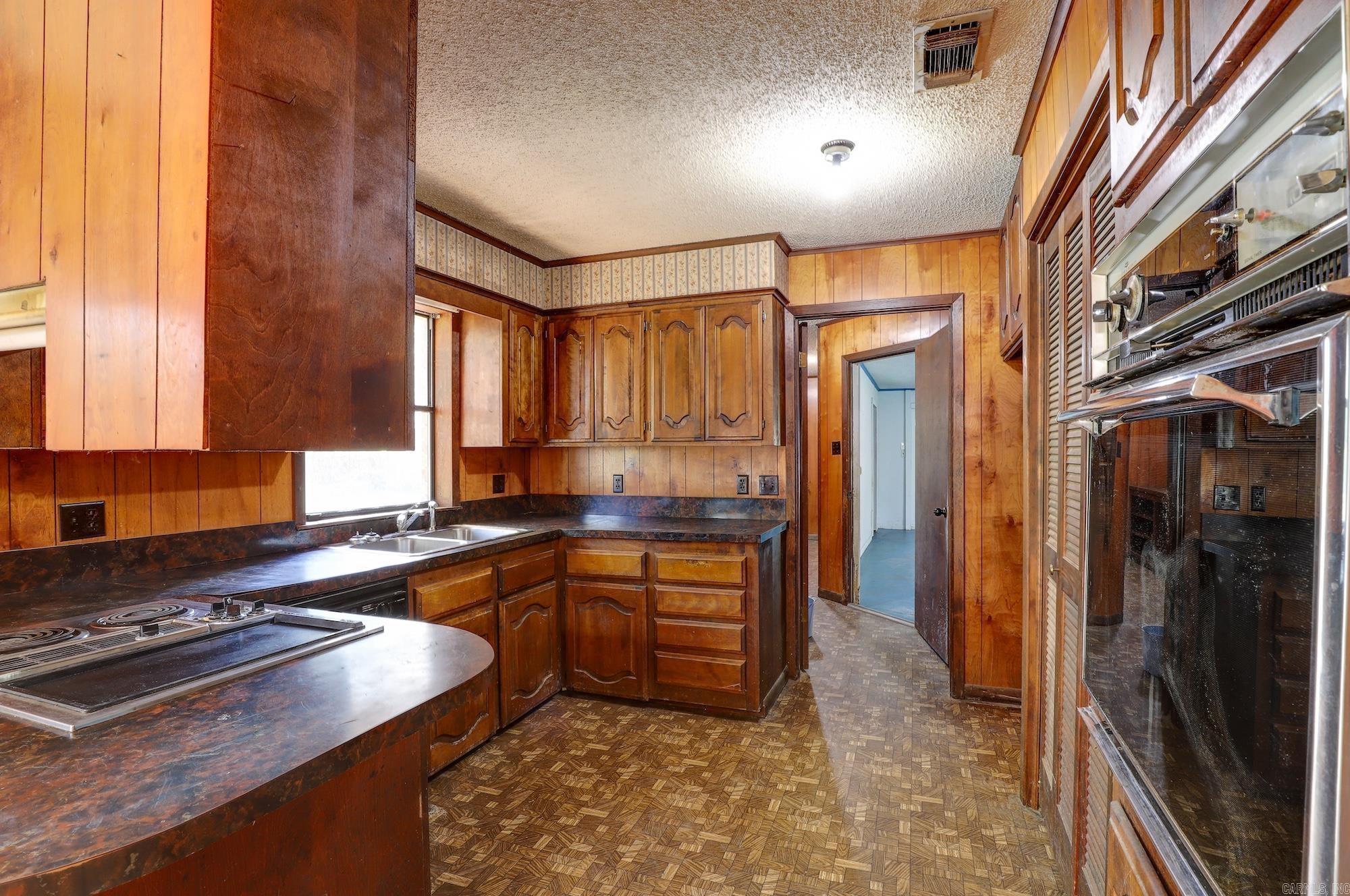 8 Shadow Drive  Texarkana, TX