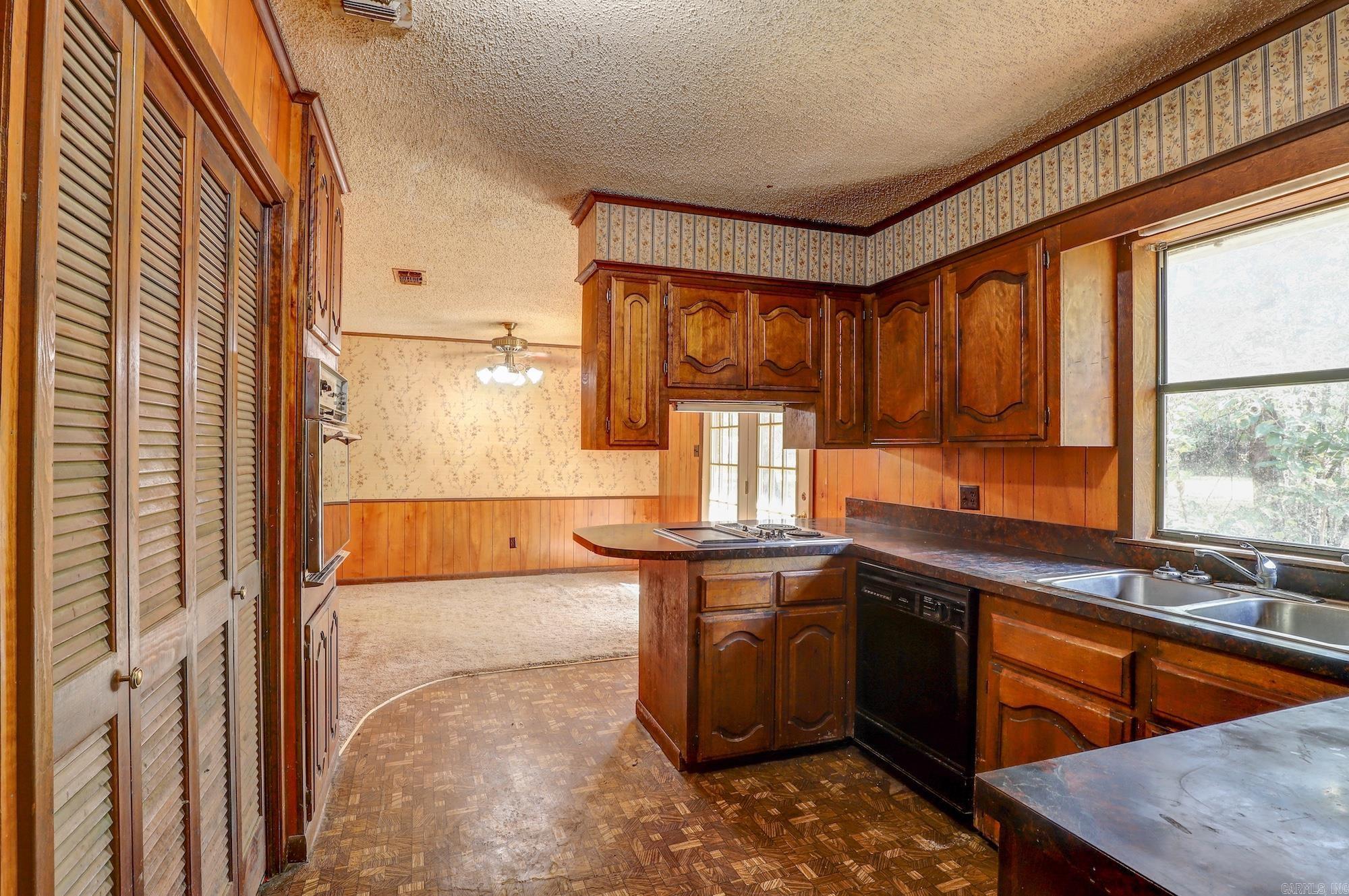 8 Shadow Drive  Texarkana, TX