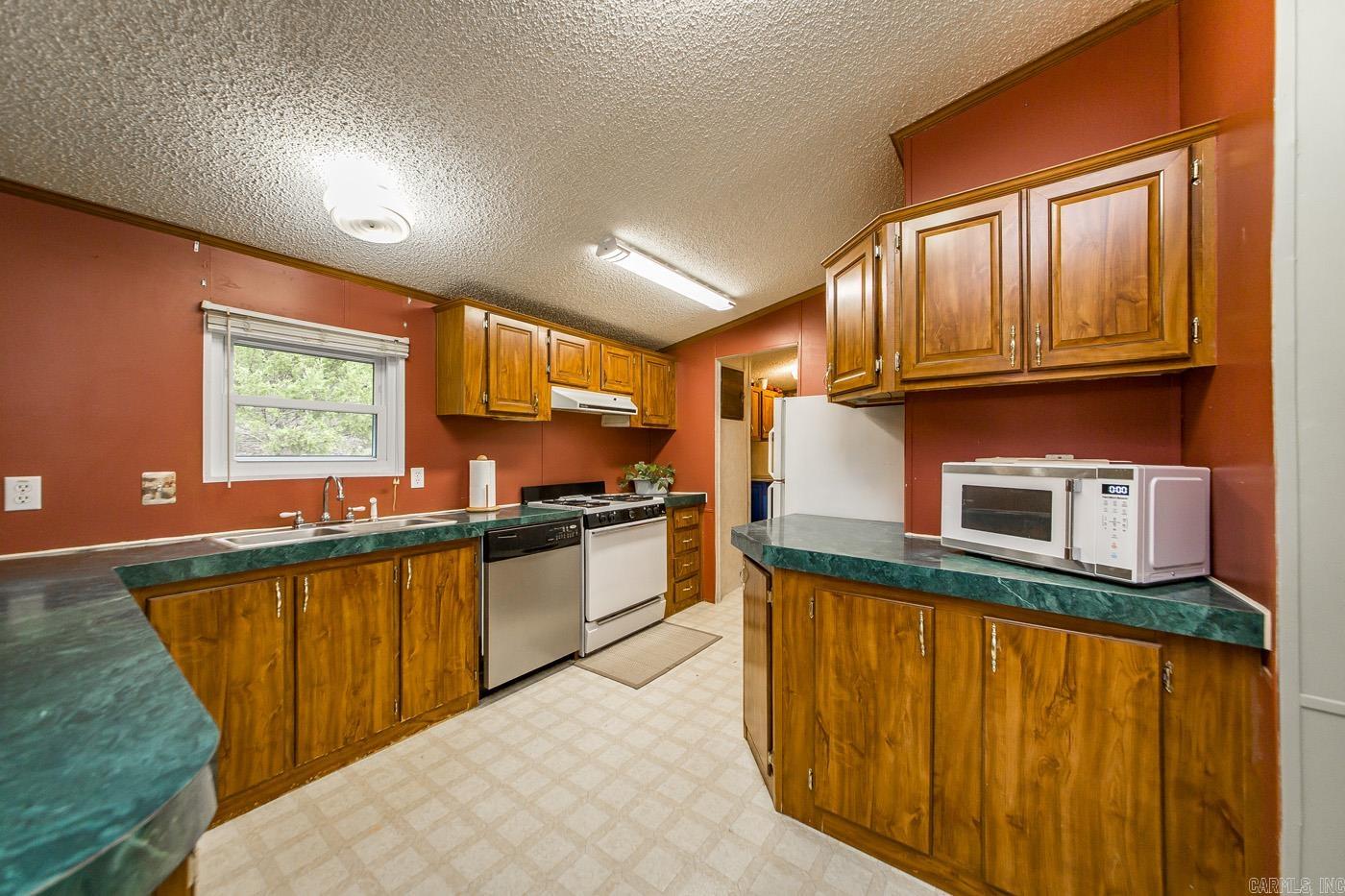 1052 Highway 8 E  Norman, AR