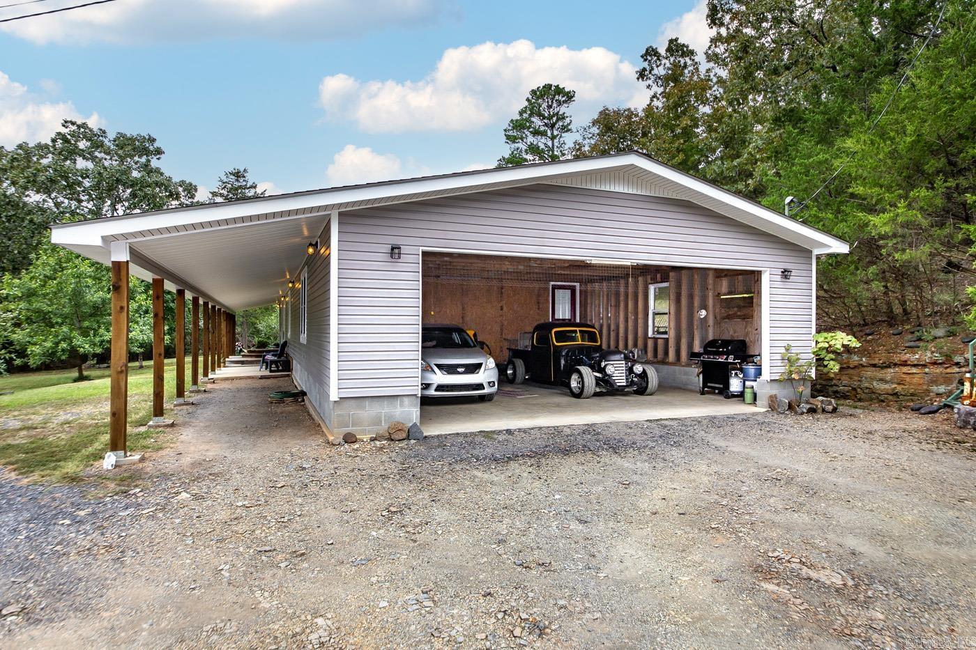 1052 Highway 8 E  Norman, AR