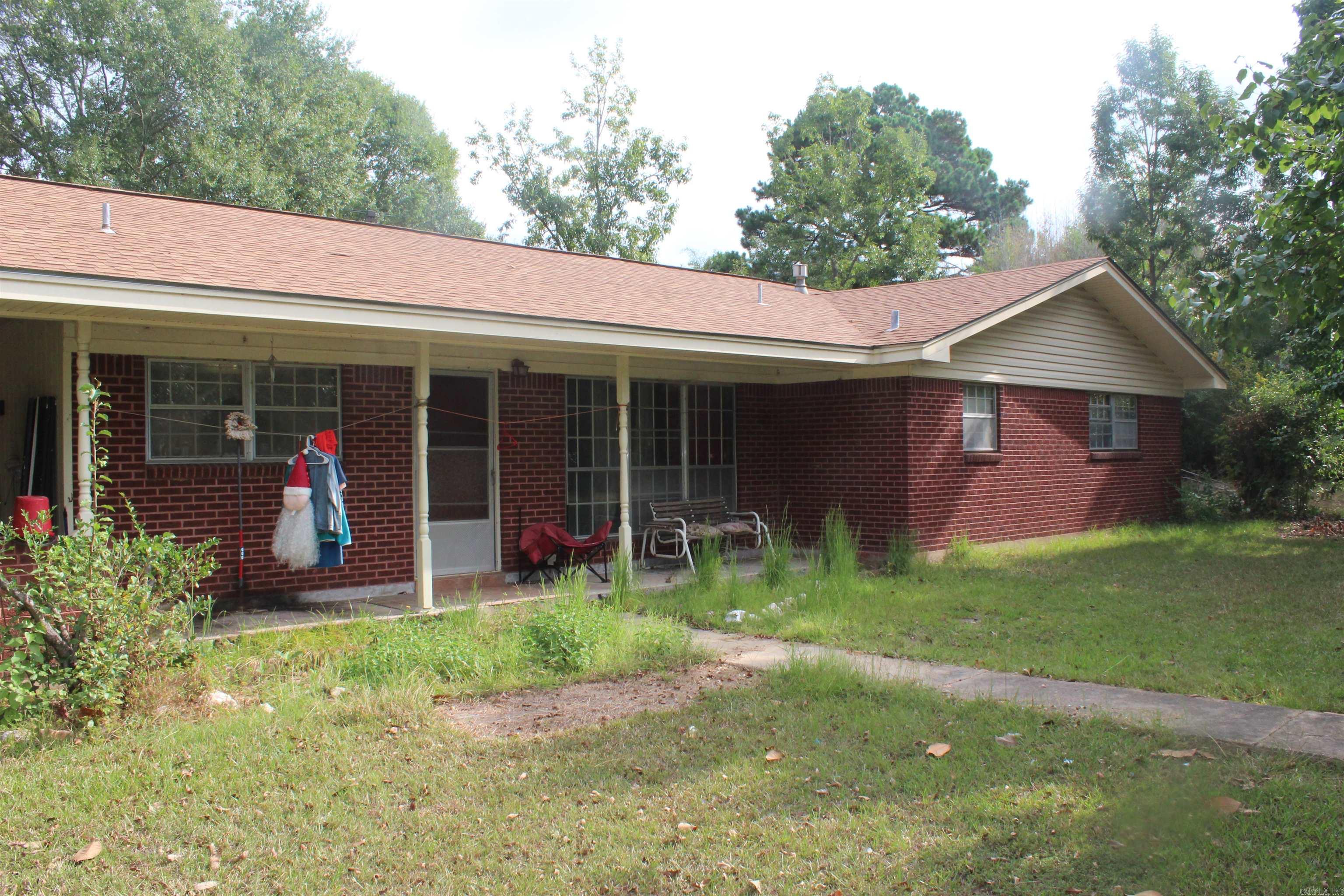 3296 hwy 278 E  Hope, AR